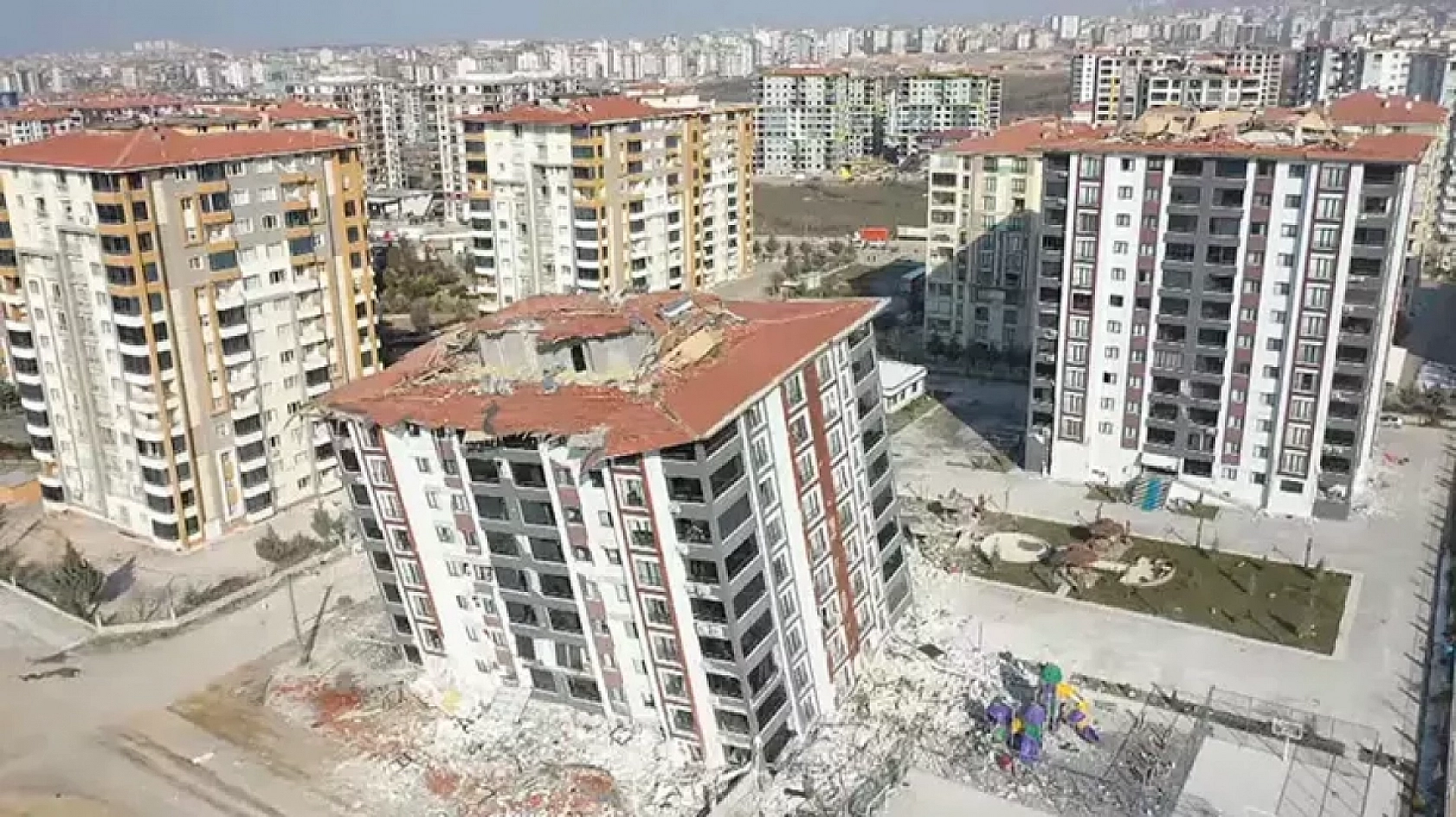 Resmi Gazete'de Yayımlandı: Malatya'nın 3'te Biri Yıkılmış!