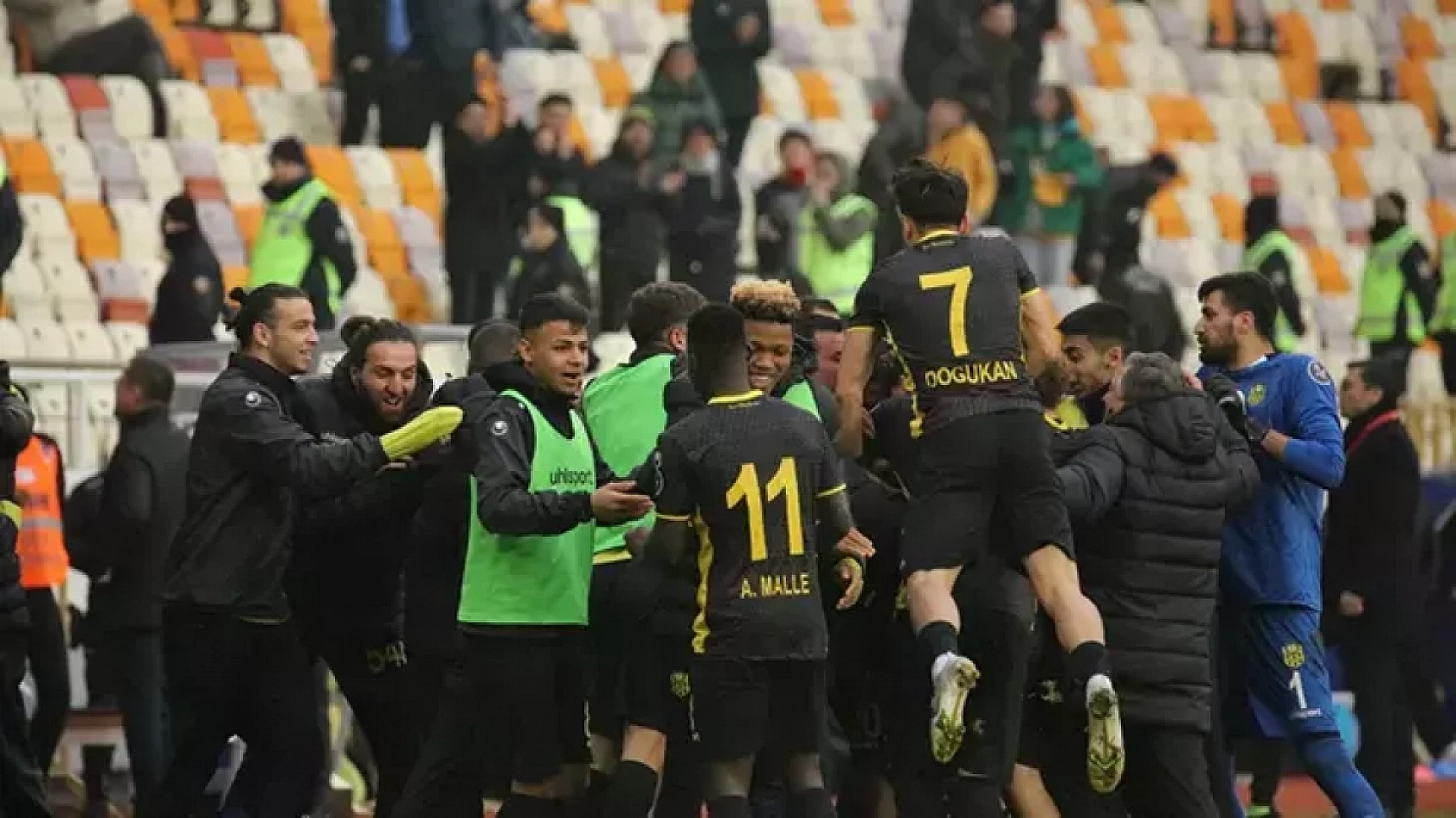 Yeni Malatyaspor'un Transfer Hayallerine Darbe: FIFA Resmen Malatyaspor'a Yasakladı!