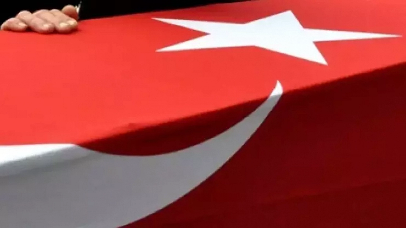 Pençe-Kilit bölgesinde yıldırım düştü: 1 asker şehit oldu...
