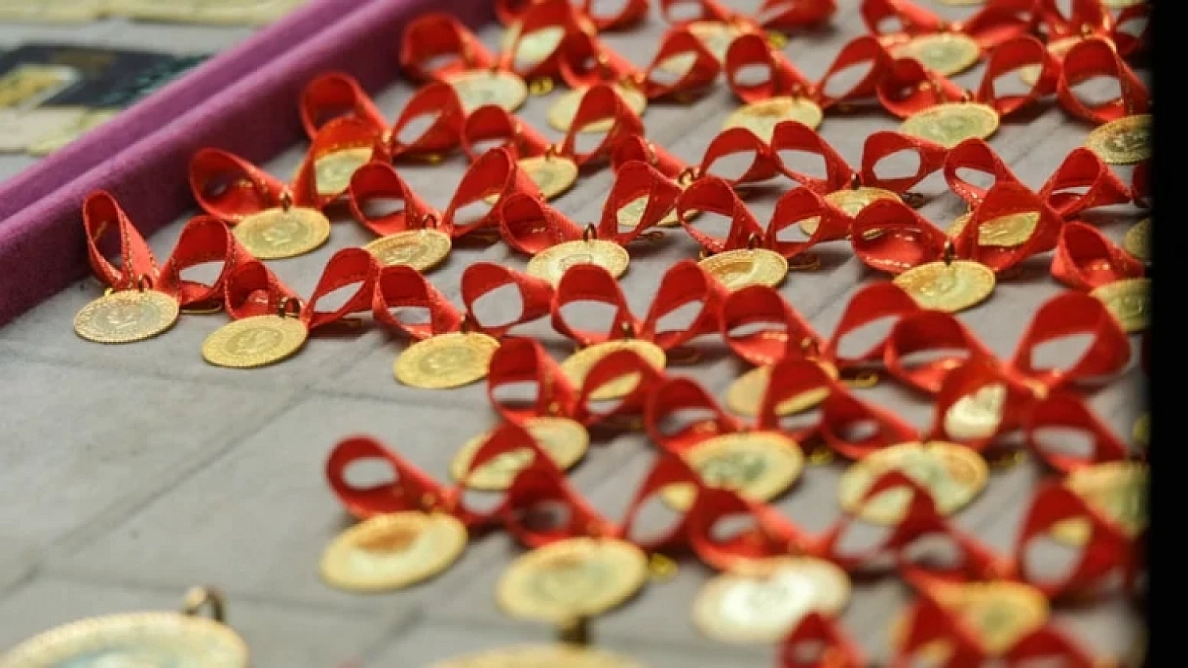 Malatya'da Altın Fiyatları Yükselişini Sürdürüyor! Çeyrek 7 Bine yaklaşıyor...