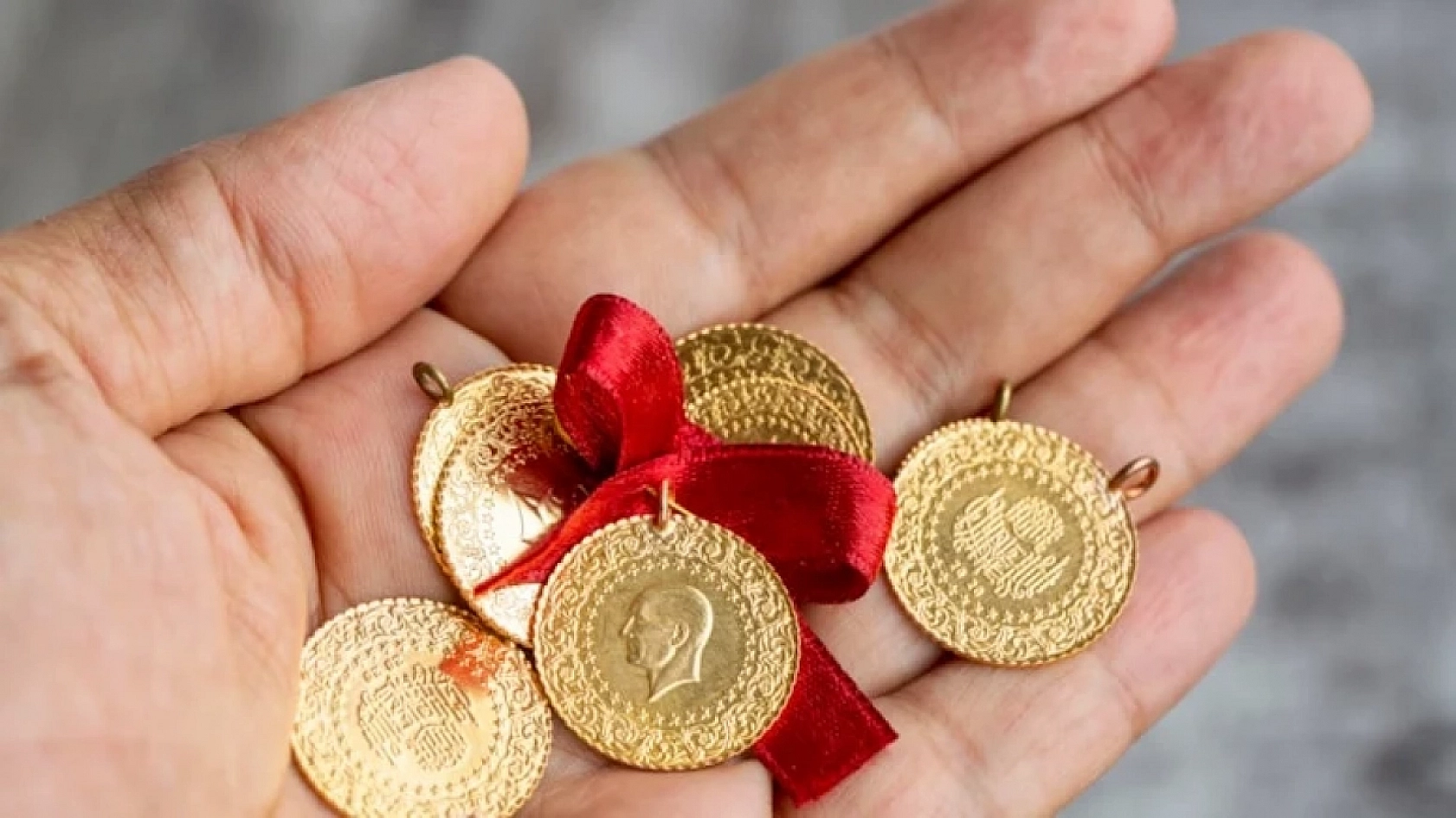 Malatya altın piyasasında yükselişle başladı: Gram altın 4 Bin 500 TL olabilir