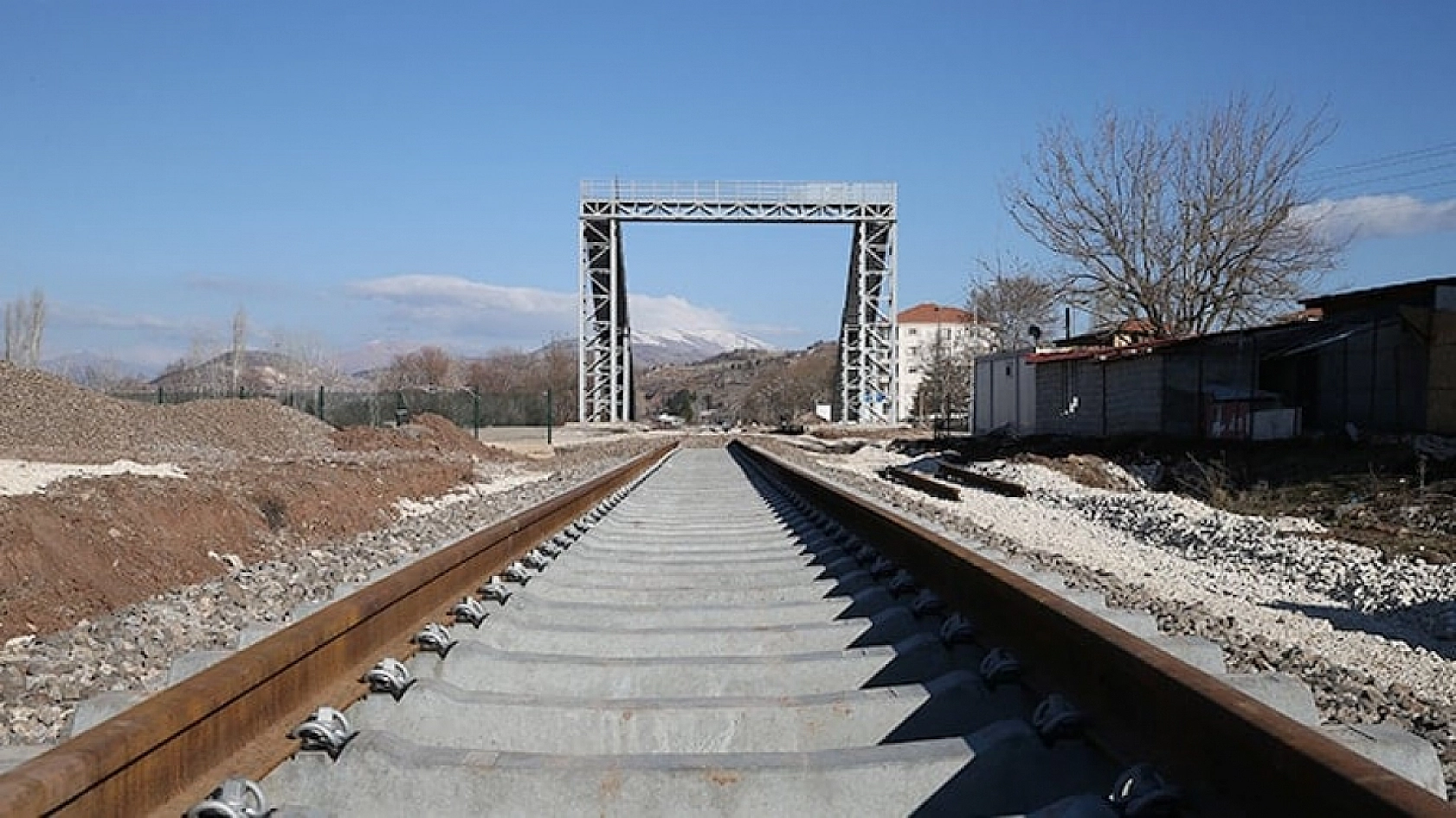 Bakan Uraloğlu duyurdu: Malatya-Gölbaşı-Narlı-Nurdağı demiryolu açılış tarihi belli oldu