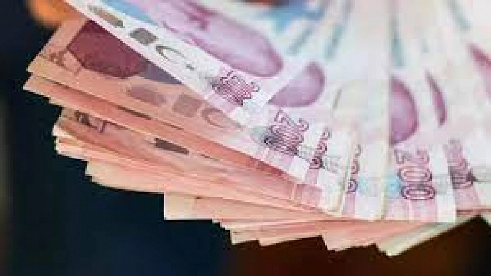 Yüzde 47 Enflasyona Yüzde 30 Zam: 22 Bin Lirayı Bozdur Bozdur Harca!