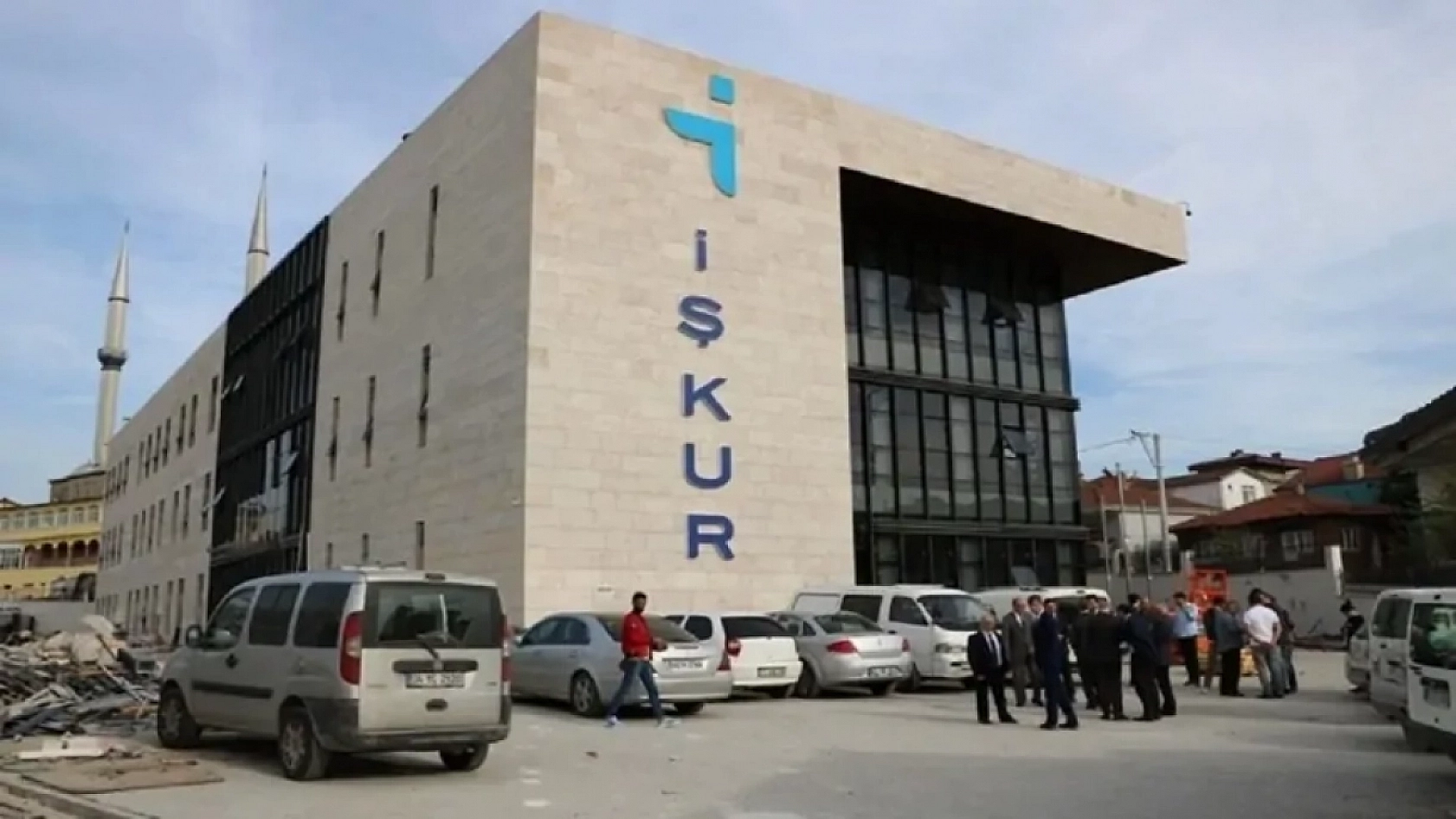 Malatya'da İş Arayanlar Dikkat: TYP Başvuruları Başladı: İlçe İlçe Alınacak Personel Sayısı Netleşti!