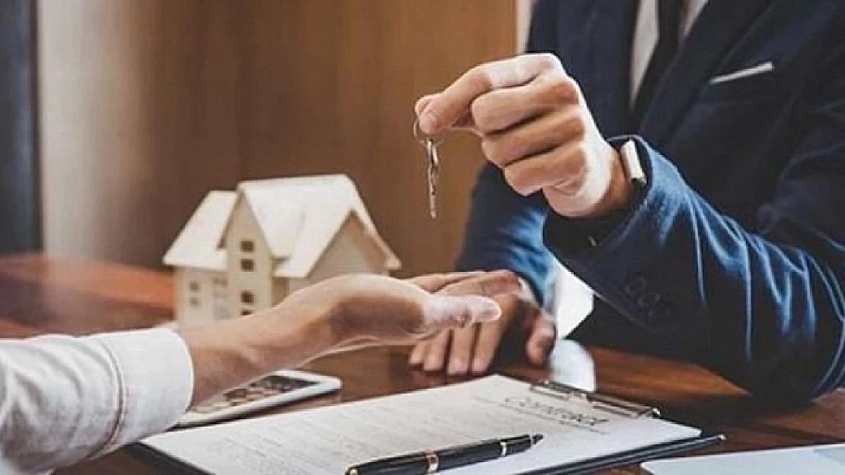 Bakan Açıkladı! 250 bin Konut Yolda: Dar Gelirli Ailelilere Müjde Verildi…