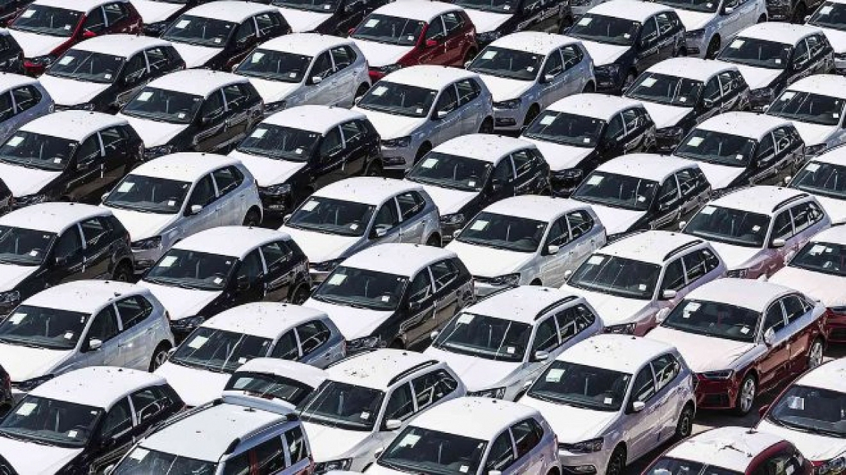 Vatandaşların Tercihi Değişmedi: Peki, Otomobilde Hangi Renkler Ön Plana Çıktı? İşte Detaylar…