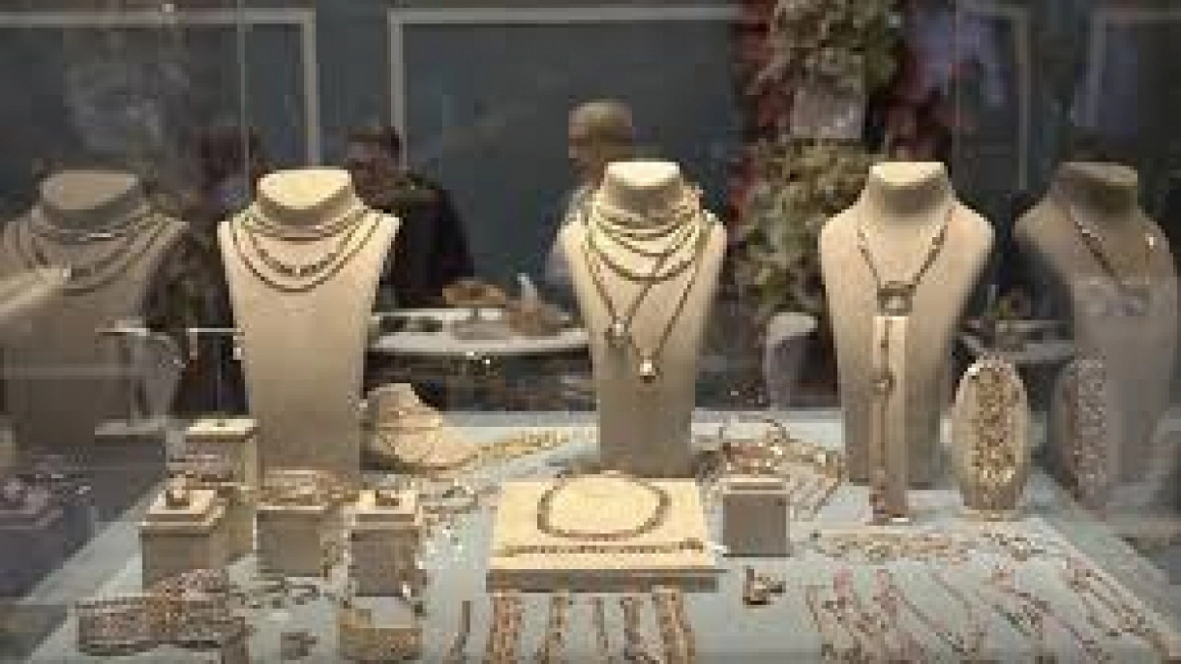 Altın Mı, Mücevher Mi? Vatandaşın Tercihi Değişti!