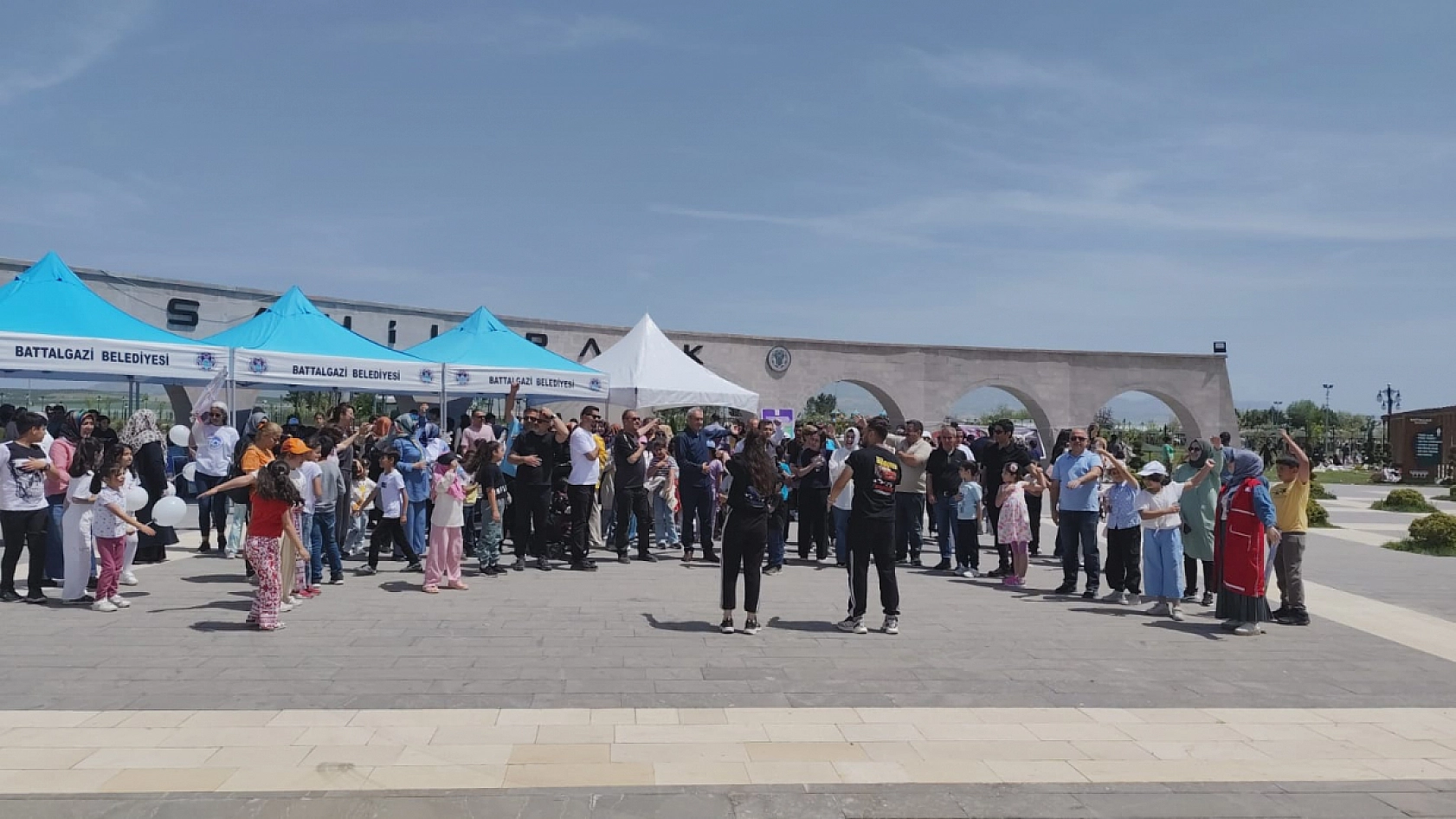 Sağlık İçin Pedallar Çevrildi, Uçurtmalar Uçuruldu