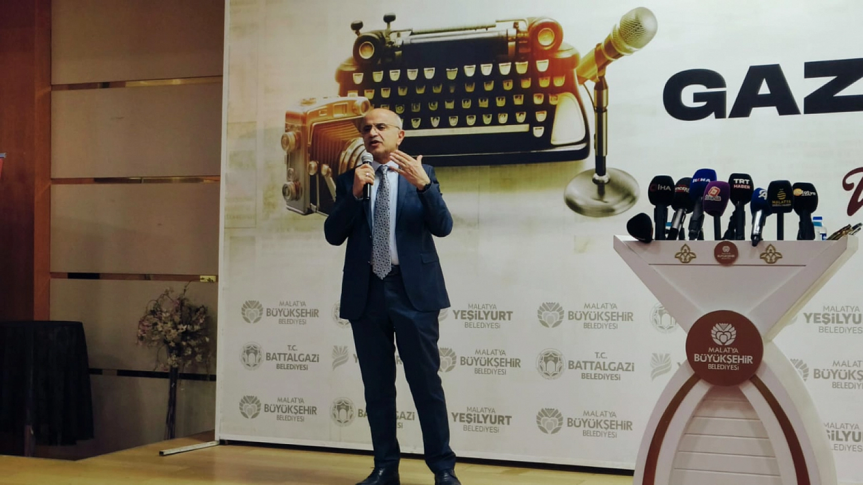 'Basın Şehrin Vicdanıdır'