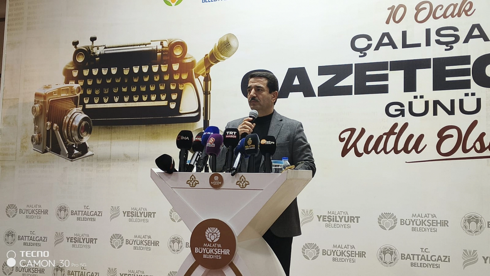 'Basın Şehrin Vicdanıdır'