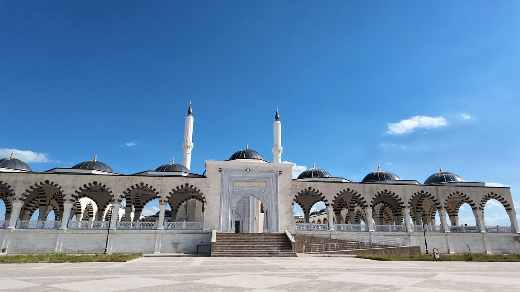 Kabri Kesin Olarak Bilinen İki Sahabeden Biri Adıyaman'da!