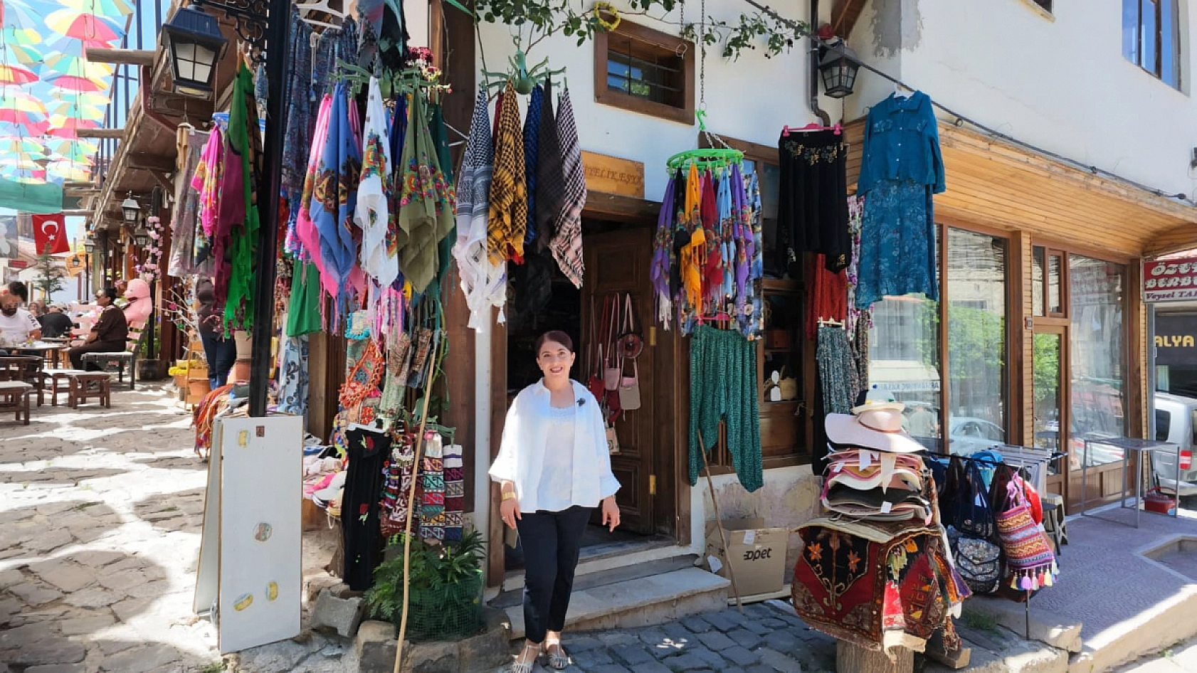 Harabeydi, cazibe merkezi oldu! 12 girişimci kadın Hüma Hatun Sokağı'nda destan yazıyor
