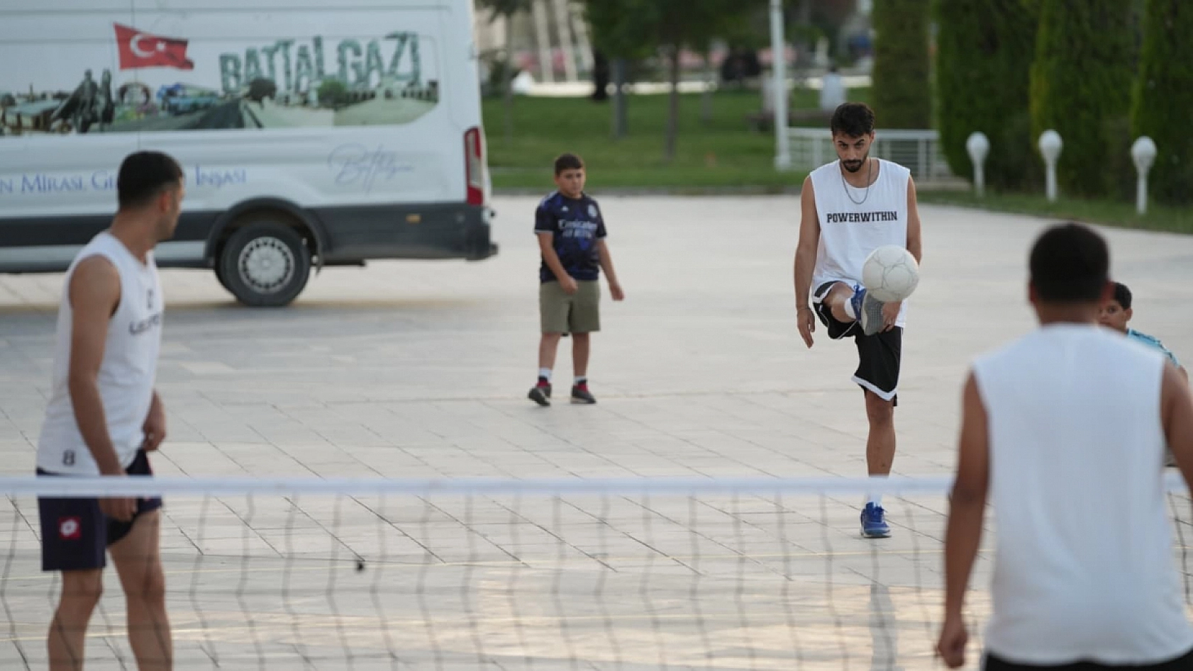 18 takımın mücadelesi sona erdi: Malatya'da şampiyon Karaman FK