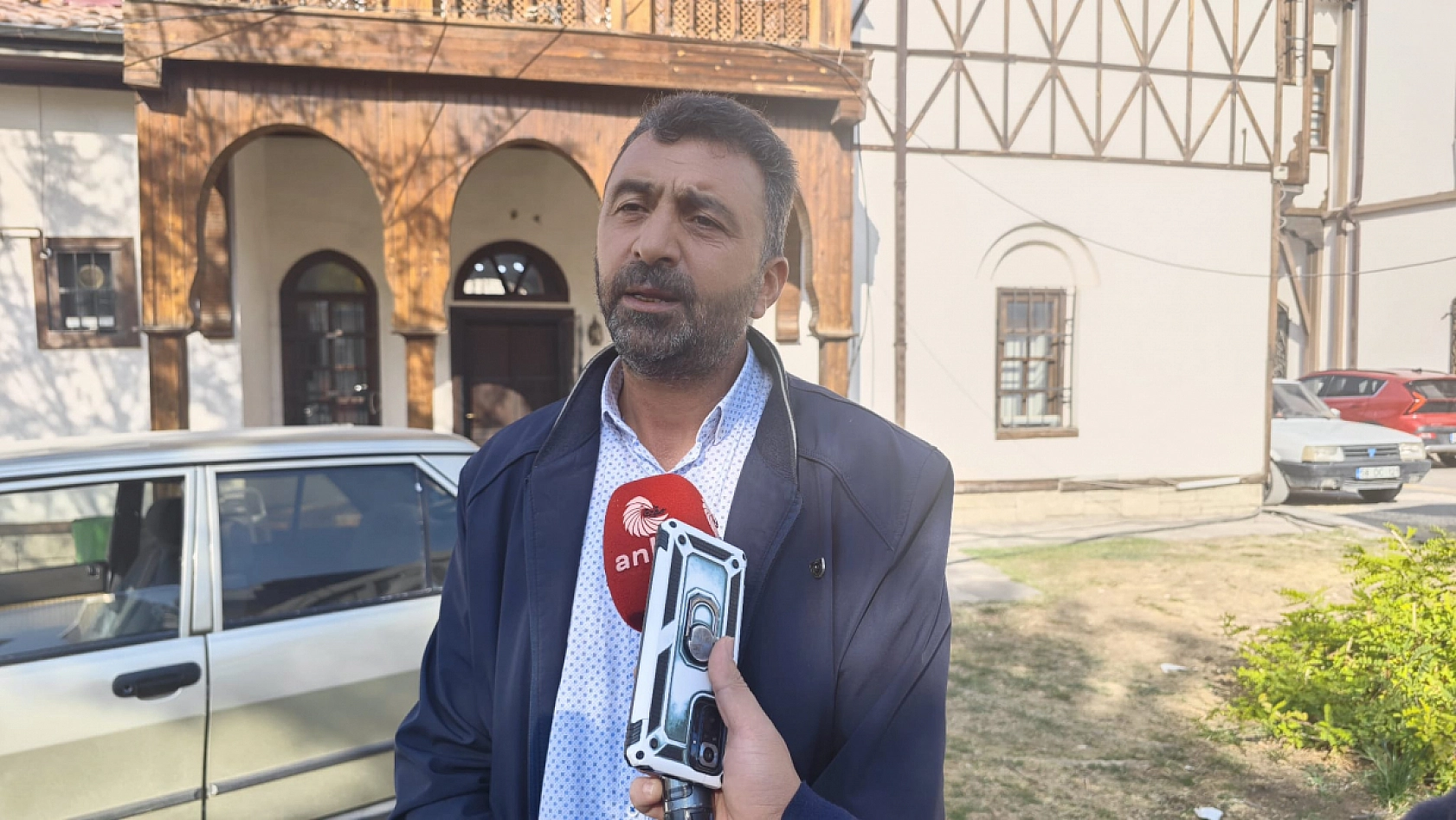 Depremden kurtuldu, borç batağına sürüklendi: Malatyalı babanın ilaç mücadelesi