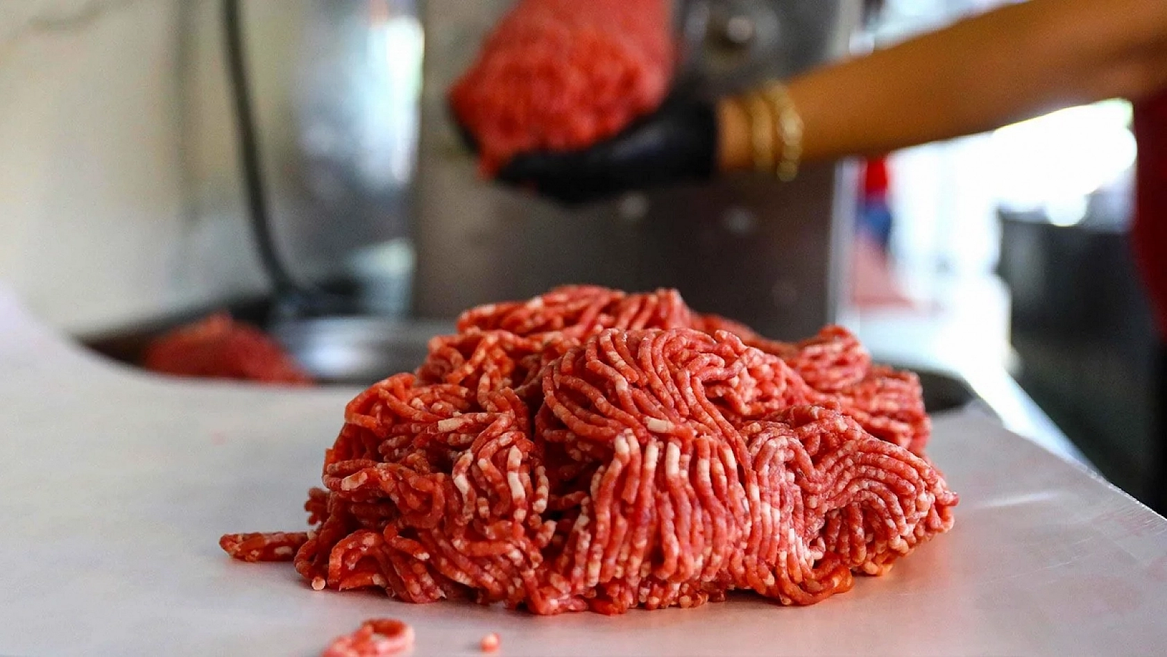 Bakanlık İfşa Etmeye Devam Ediyor. Malatyalılar Kıyma, Sucuk, Yoğurt ve Pide Alırken Dikkat Edin!!