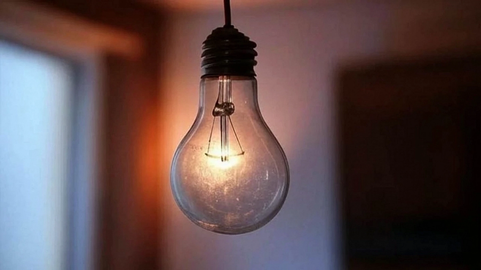 Mumları Hazır Edin: Malatya'da 72 Mahallede Uzun Süreli Elektrik Kesintisi Başlıyor