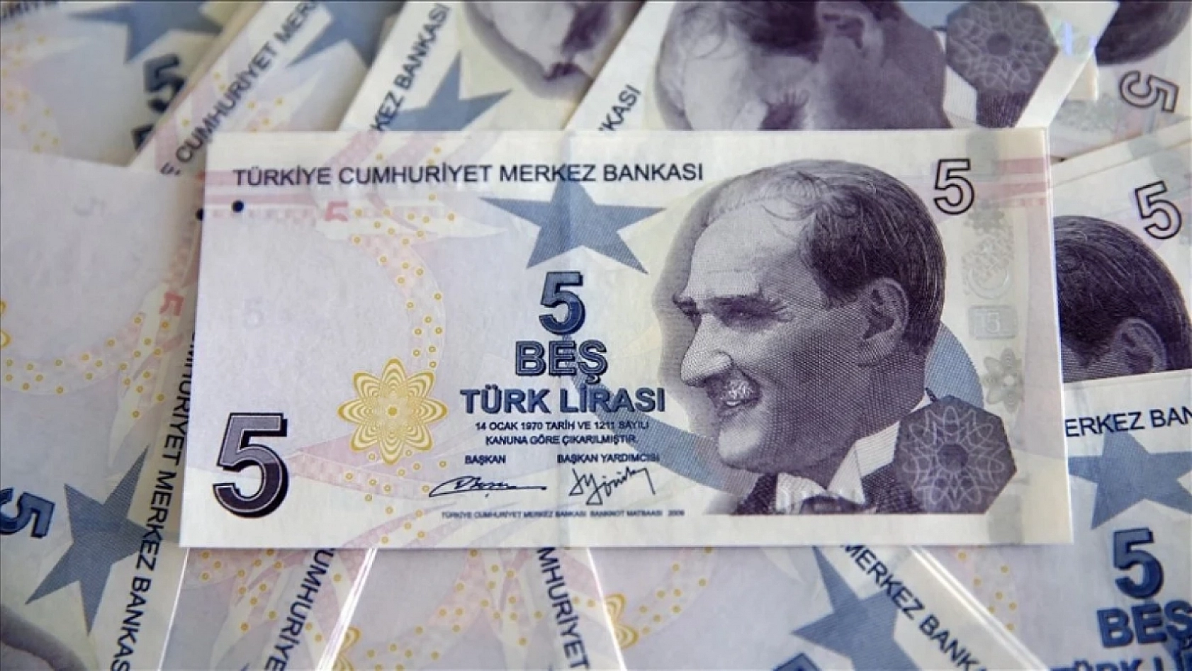 Yeni Tertip 50 TL ve 5 TL Banknotlar Tedavüle Çıkıyor