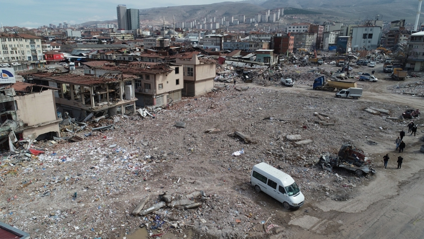 Deprem mi Öldürüyor, İhmal mi? Zemin Etüdü Rant Aracı Yapılamaz!