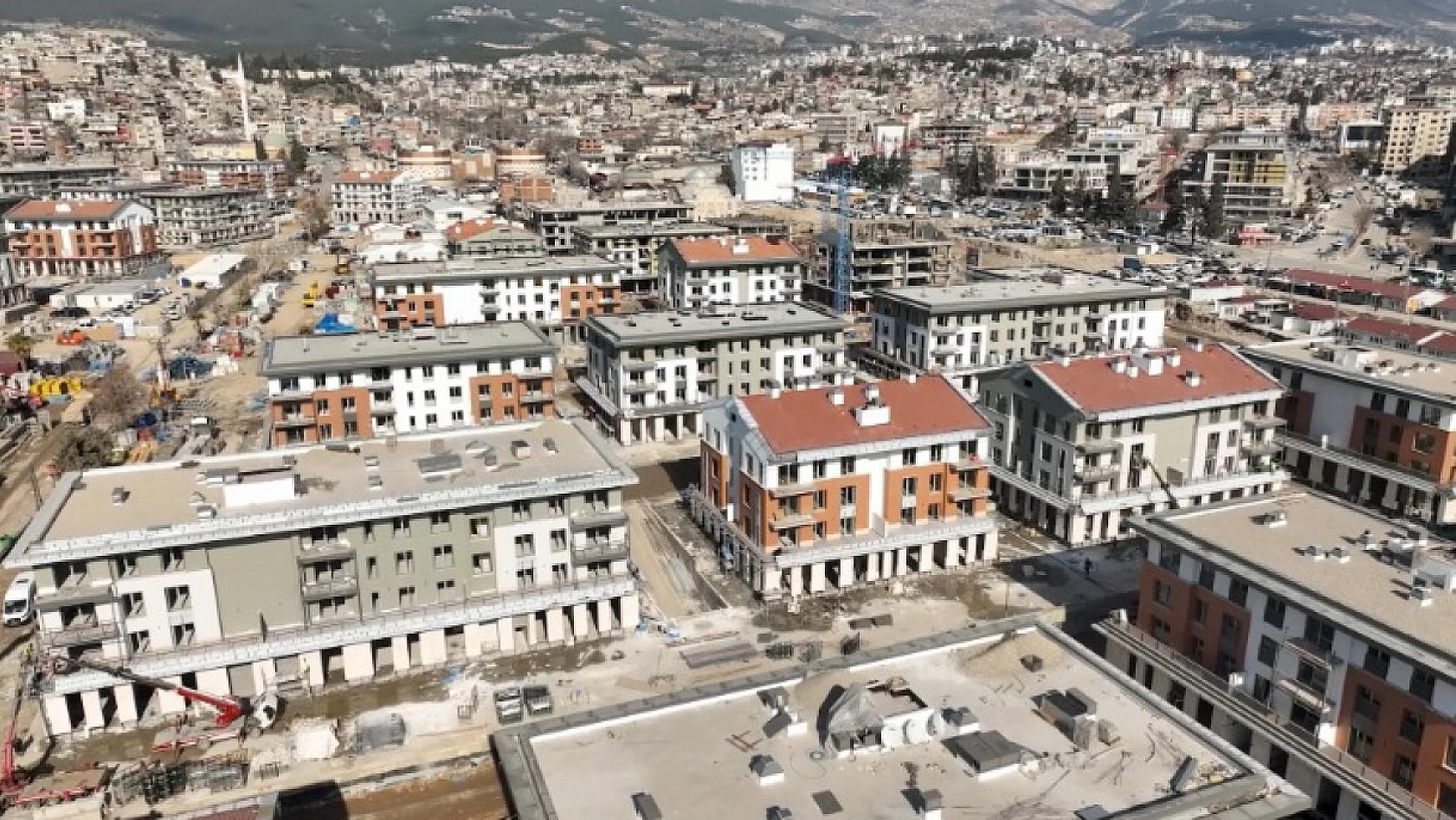 Malatya'nın 2,5 Yıllık Konut ve İş Yeri Teslim Karnesi: Şehir, Sınıfta Mı Kaldı?