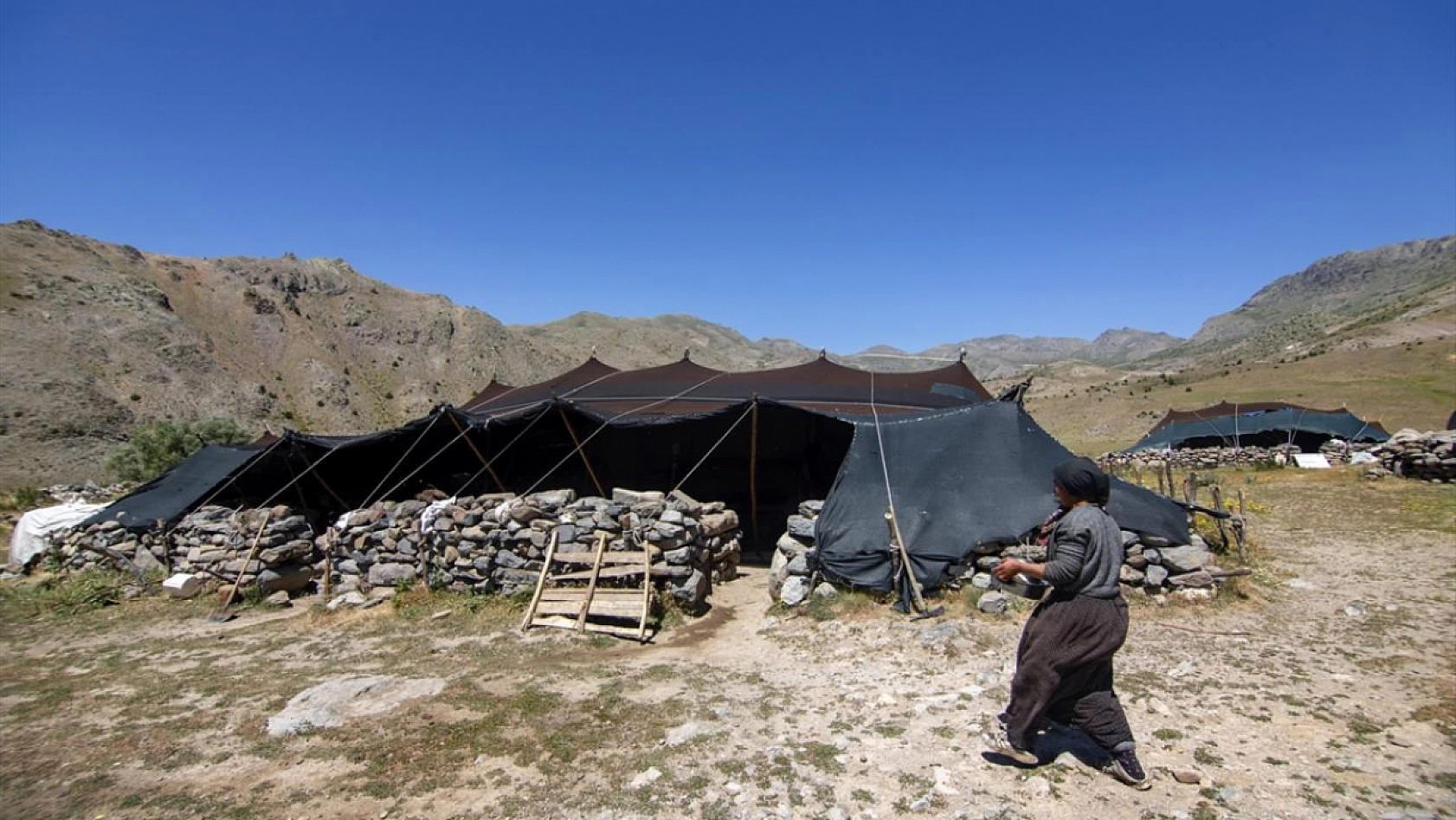 Malatya Sivas sınırında bulunuyor Onlarca insana ev sahipliği yapıyor