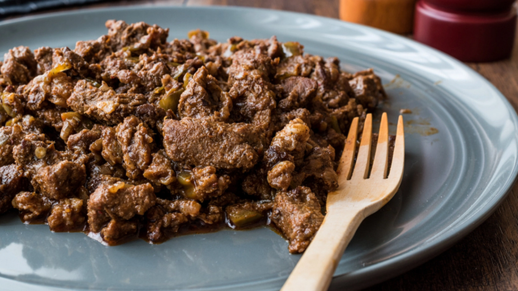 Lezzetli ve Lokum Kıvamında Dana Kavurma Tarifi...