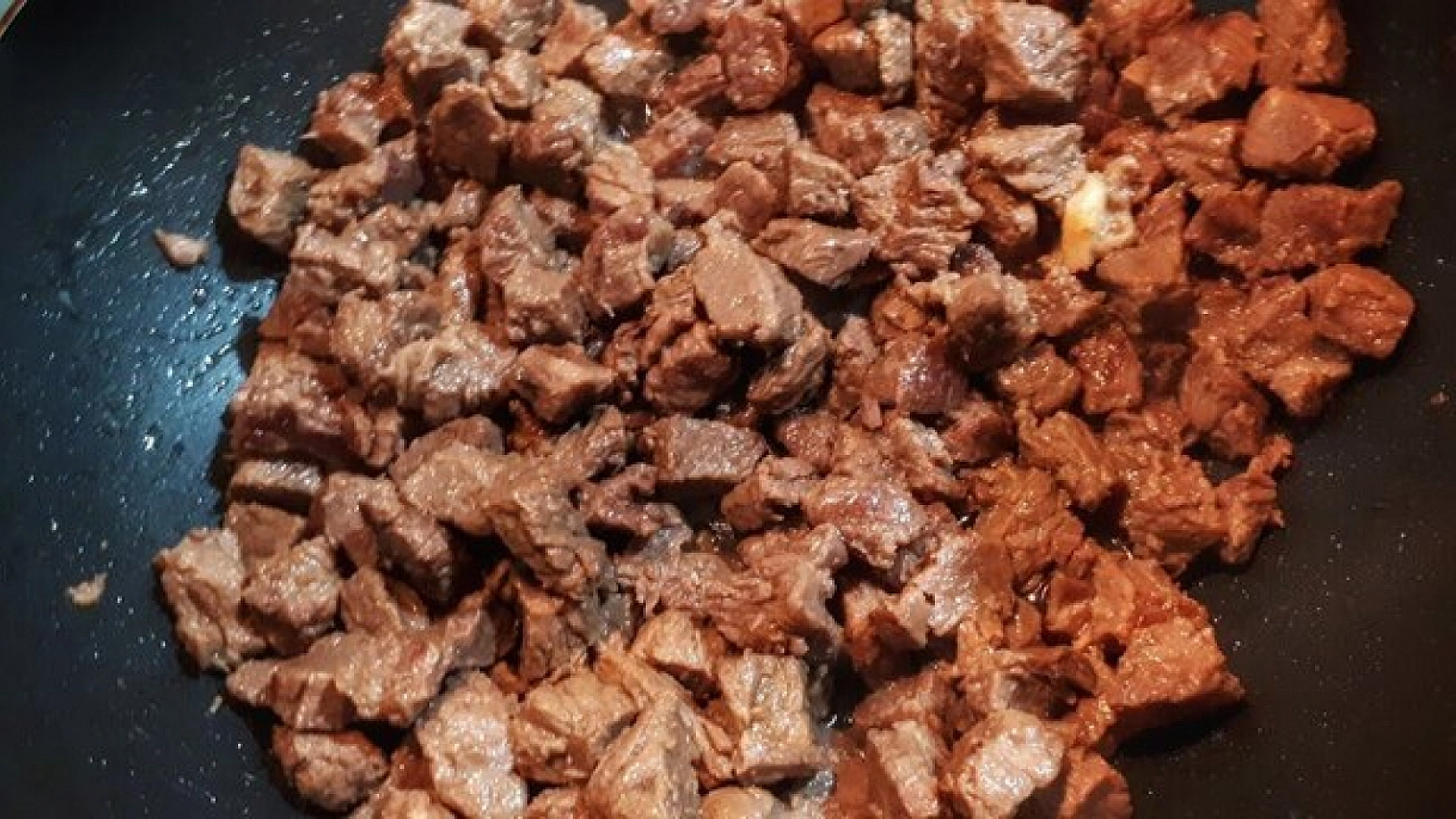 Lezzetli ve Lokum Kıvamında Dana Kavurma Tarifi...