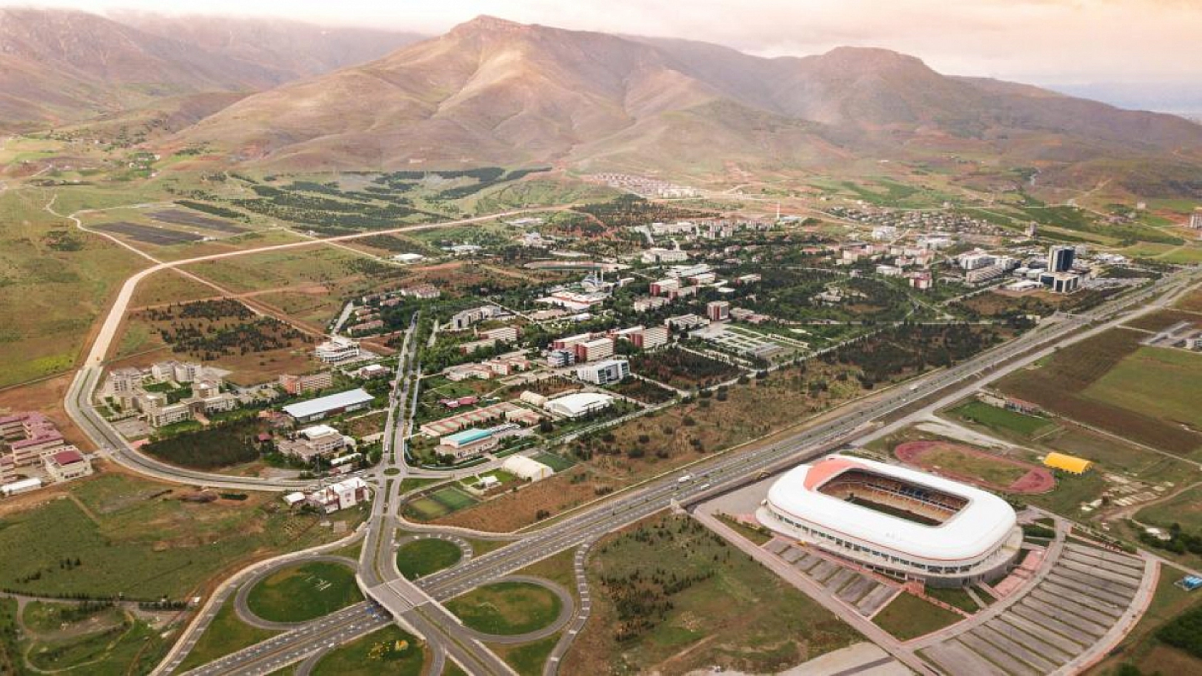 İnönü Üniversitesi İlk 150'de