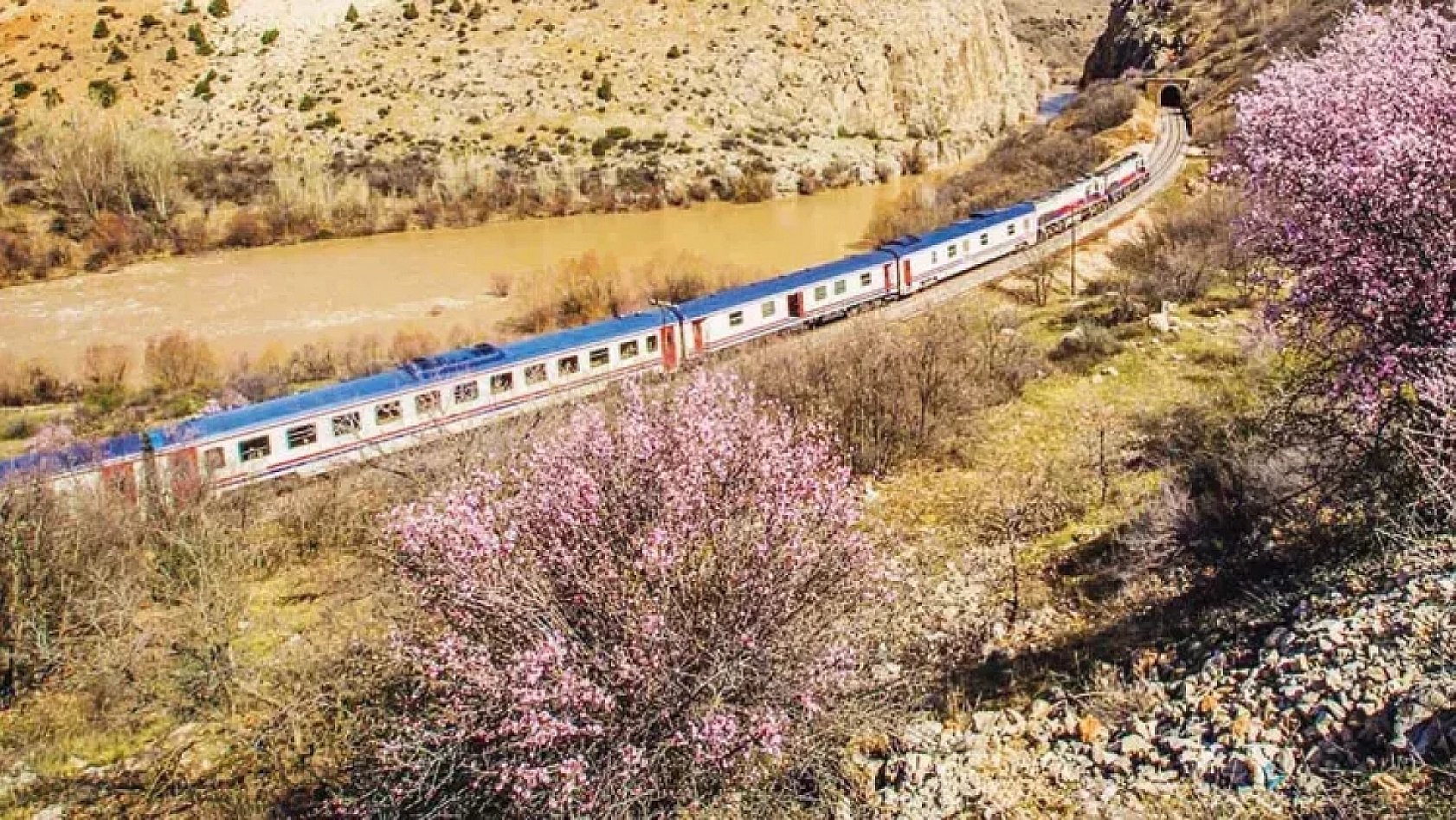 Dünyanın En Harika Yerleri Listesi'nde Yer Alıyor! Ankara'dan Başlayıp, Malatya'dan Geçerek Oraya Gidiliyor...!