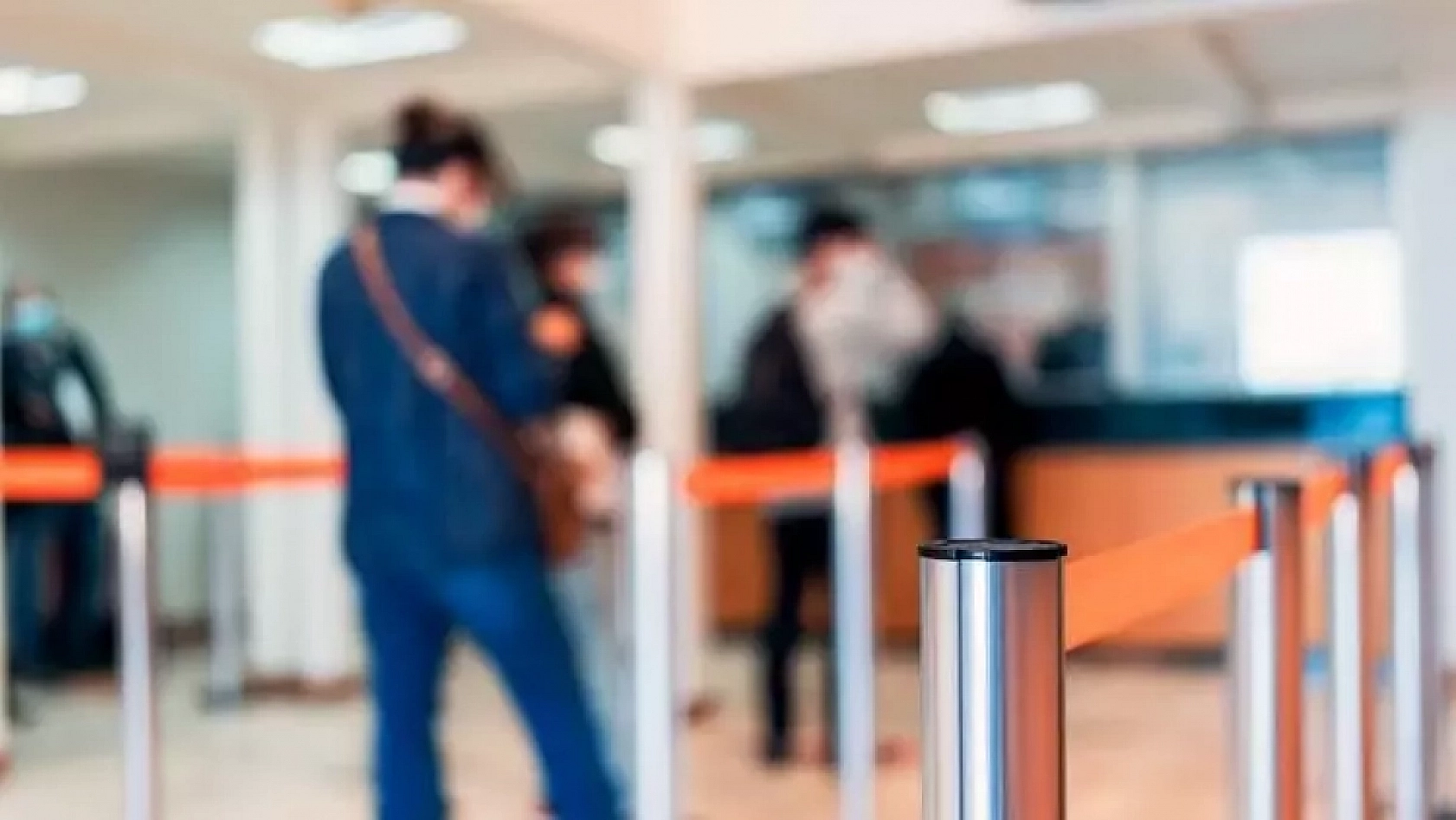 Bankalardan 2025 Kiralık Kasa Zammı: Fiyatları Cep Yakacak!