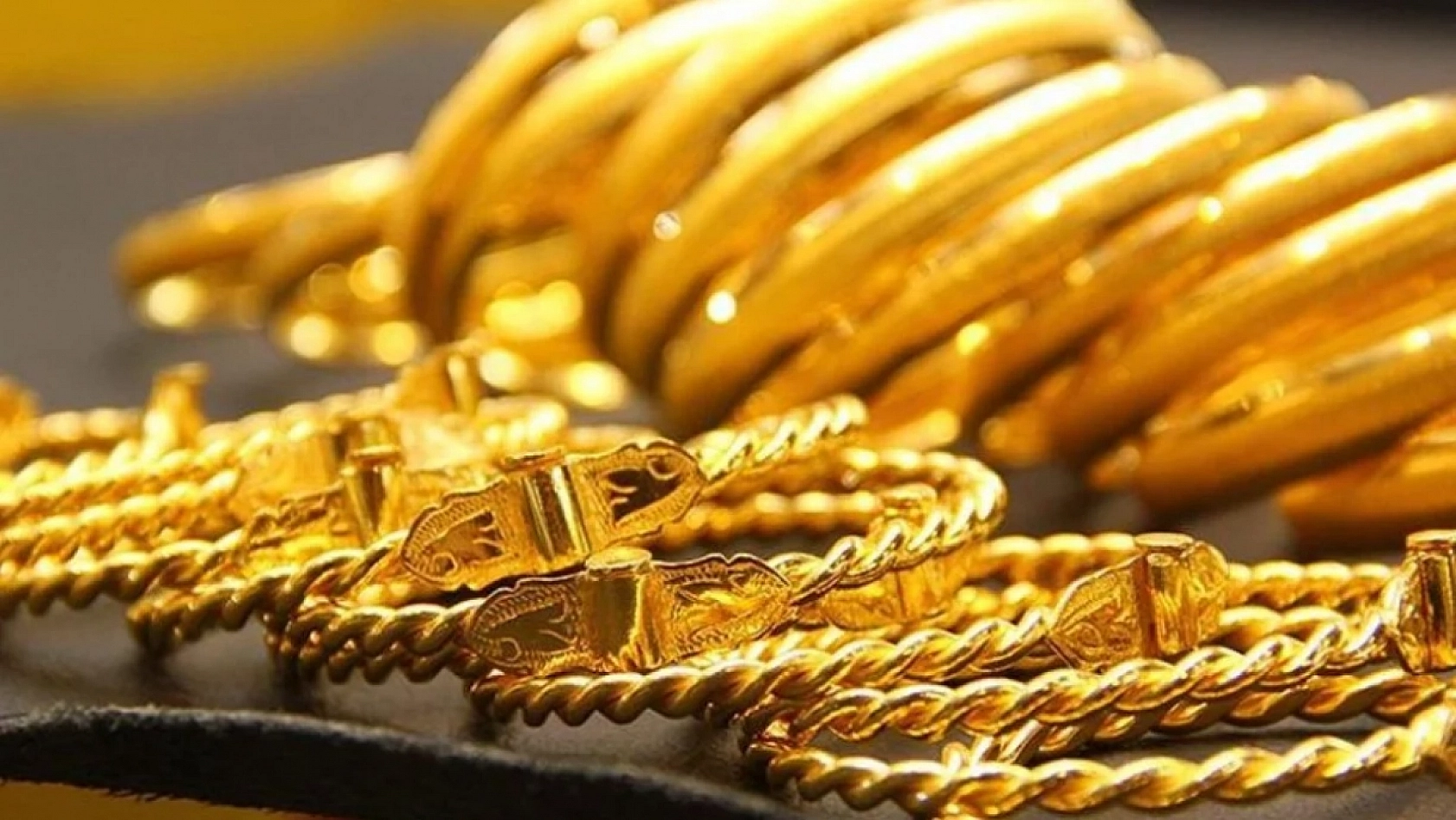 Altın, Yatırımcılarını Sevindirmeye Devam Ediyor: Fiyatlar Yükseliyor!