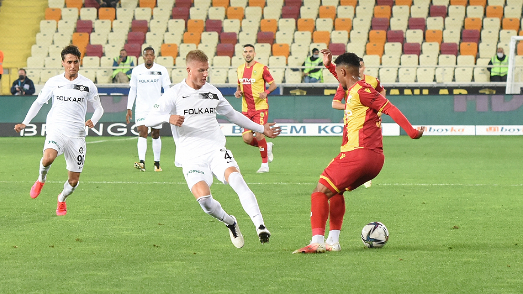 Malatyaspor'da Kriz Derinleşiyor: 'Malatya'ya İhanet Edildi!'