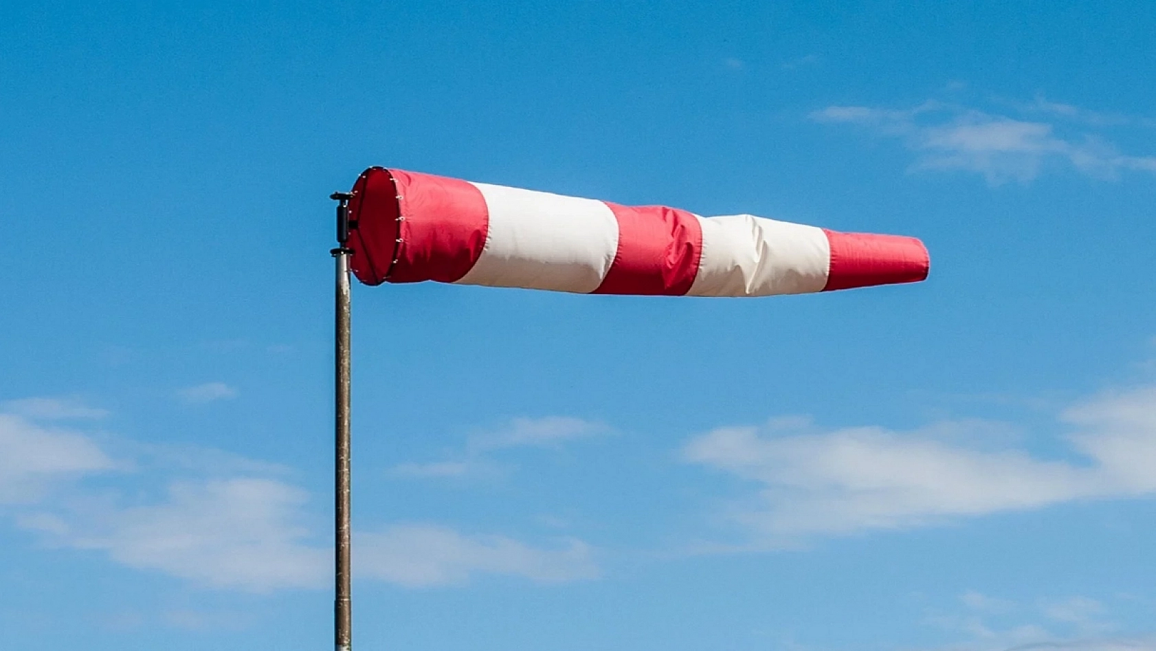 Meteoroloji Uyardı! Malatya Çevresinde Kuvvetli Rüzgarlar Etkisini Gösterecek!