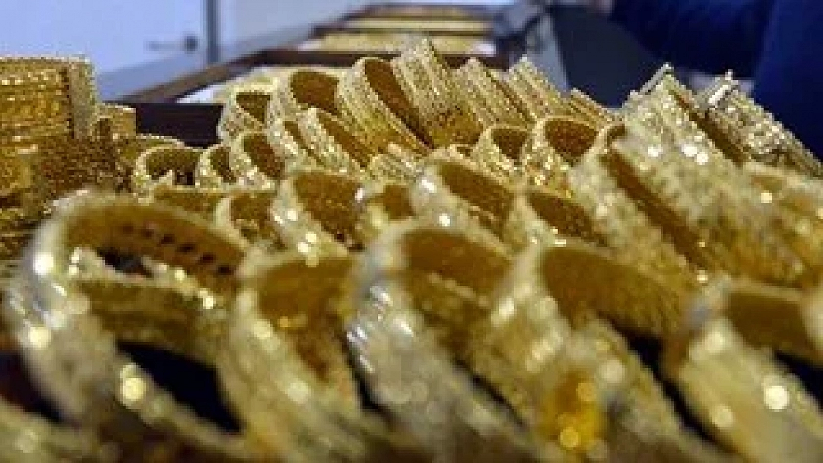 Malatya'da altın yeniden zirveye tırmanıyor: Gram fiyatı 4 bin 202 TL