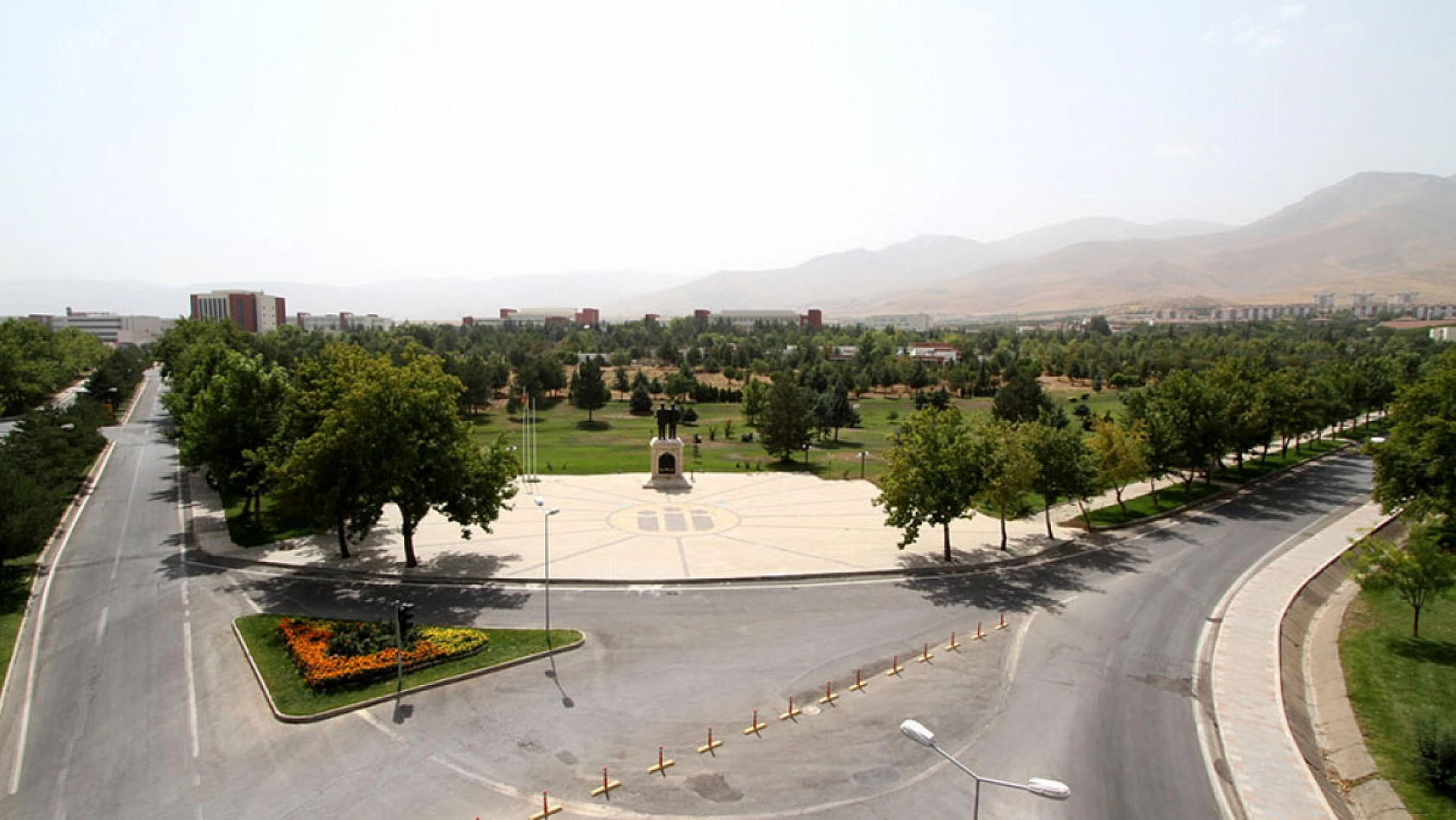 İnönü Üniversitesi'nde keyfi uygulama! Dekan öğrencilere 'Hak Etmiyorsunuz!' dedi