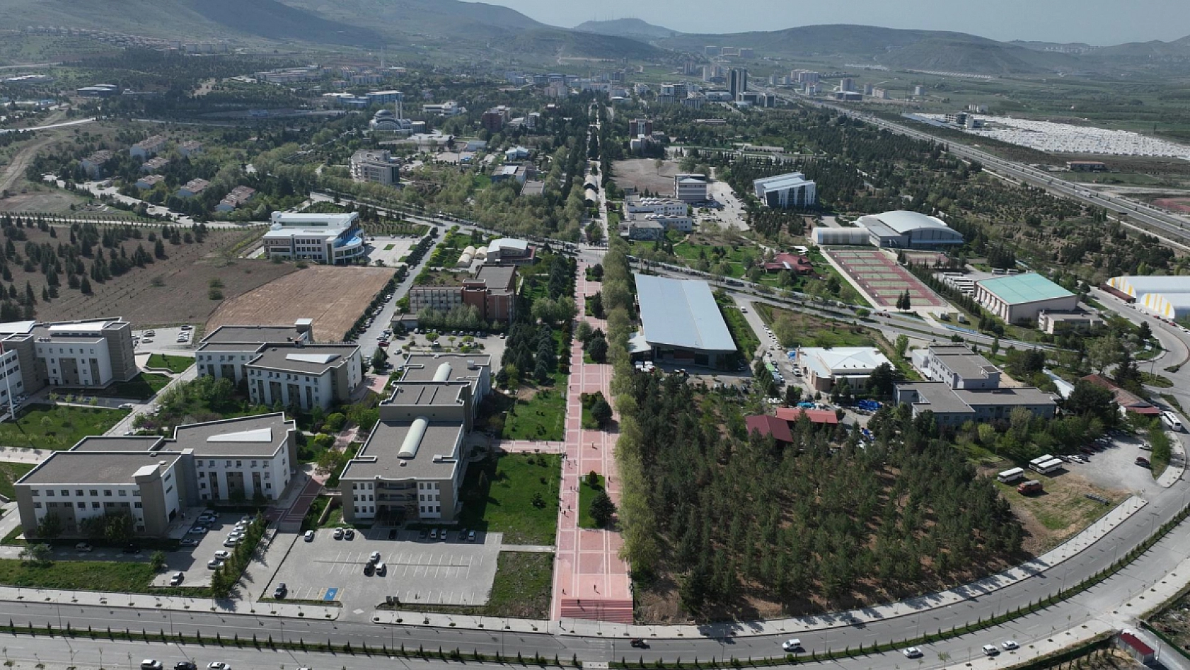 Dünya Üniversite Sıralaması Raporu Yayınlandı! İşte Malatya İnönü Üniversitesi'nin Sırası…
