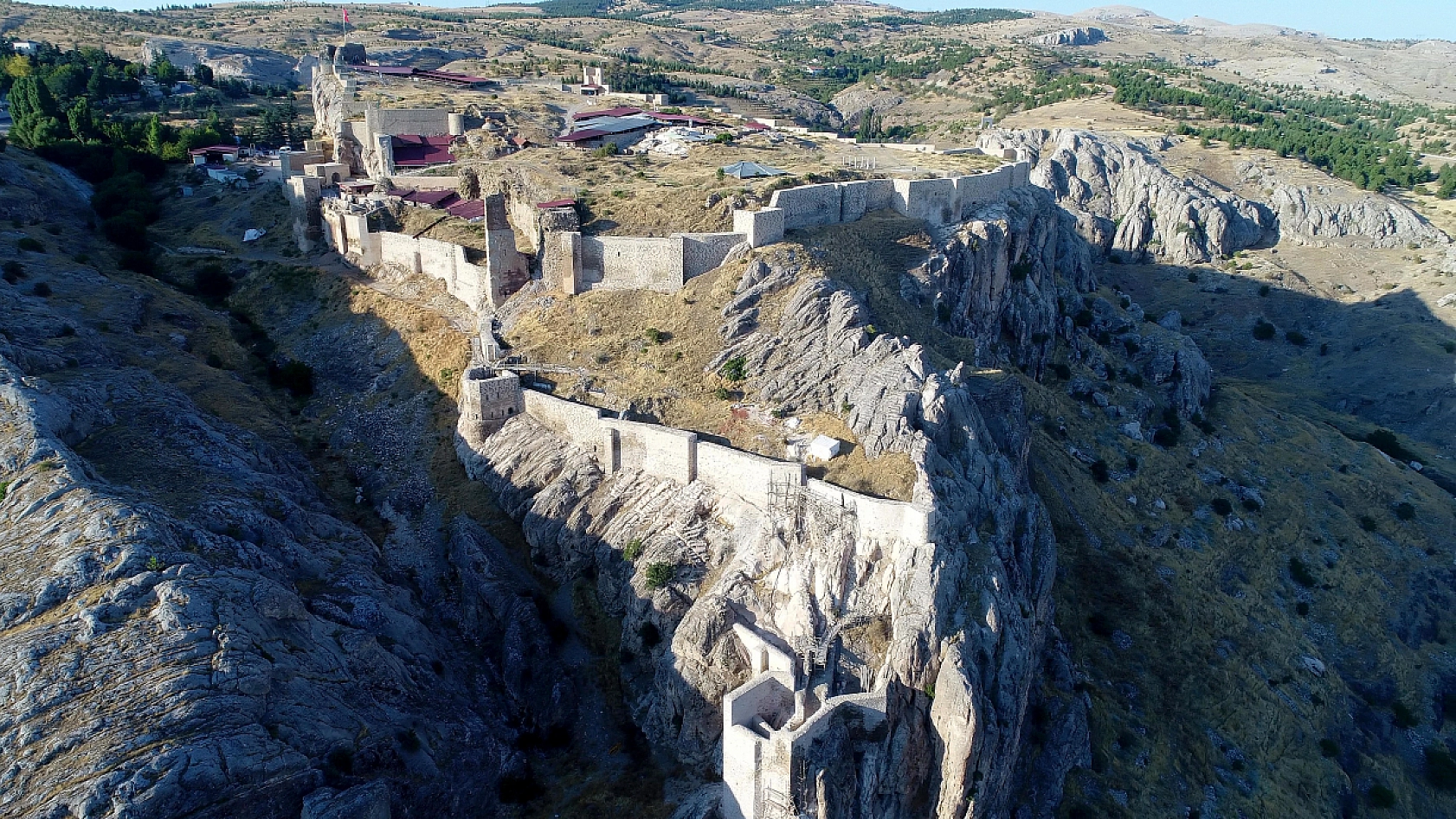 Bin Yıllık Medeniyetin İzleri Gün Yüzüne Çıkarıldı...