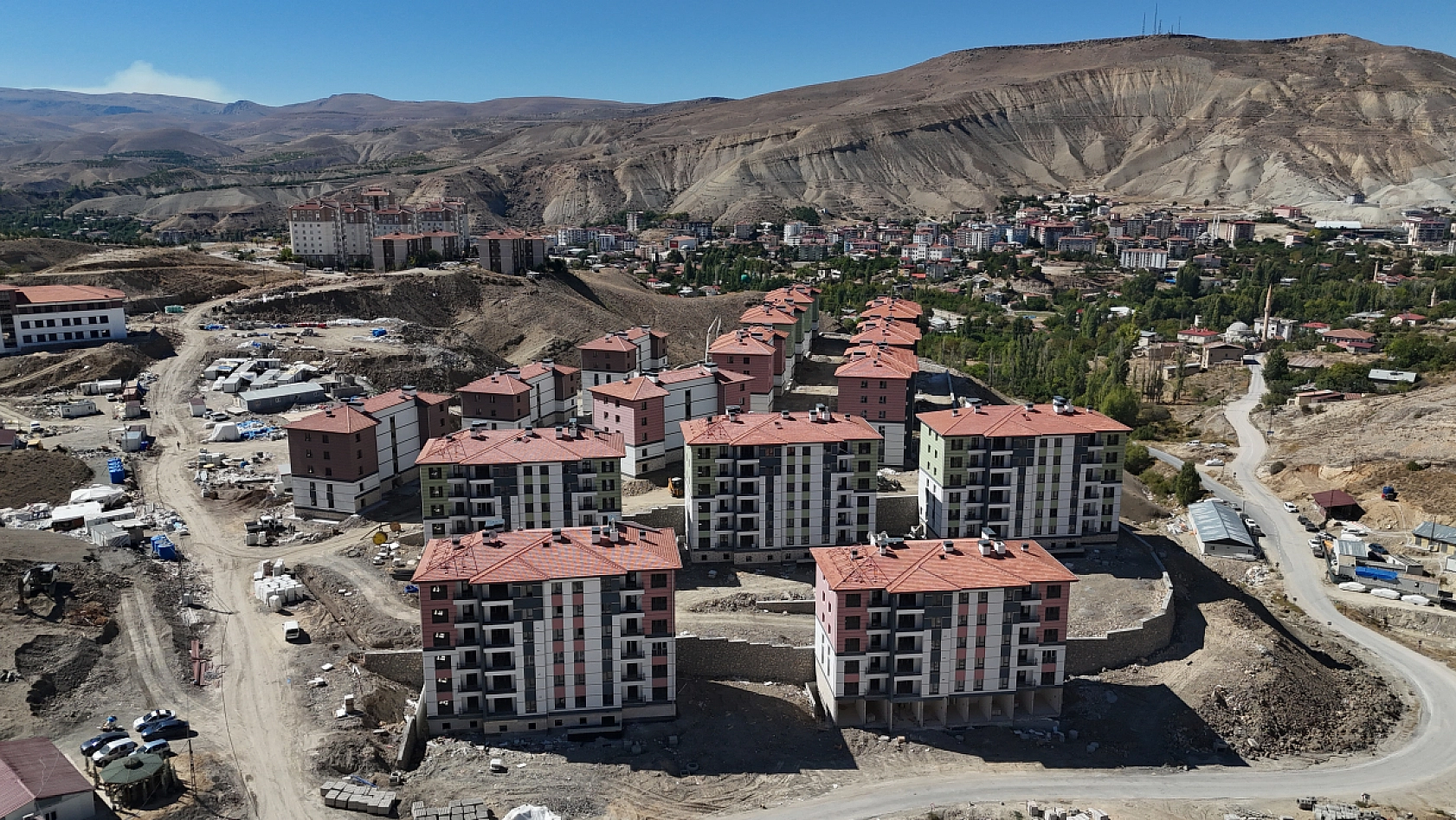 Rekor Sürede Tamamlandı..! Malatya'da 256 Konut Teslim Edilecek...!