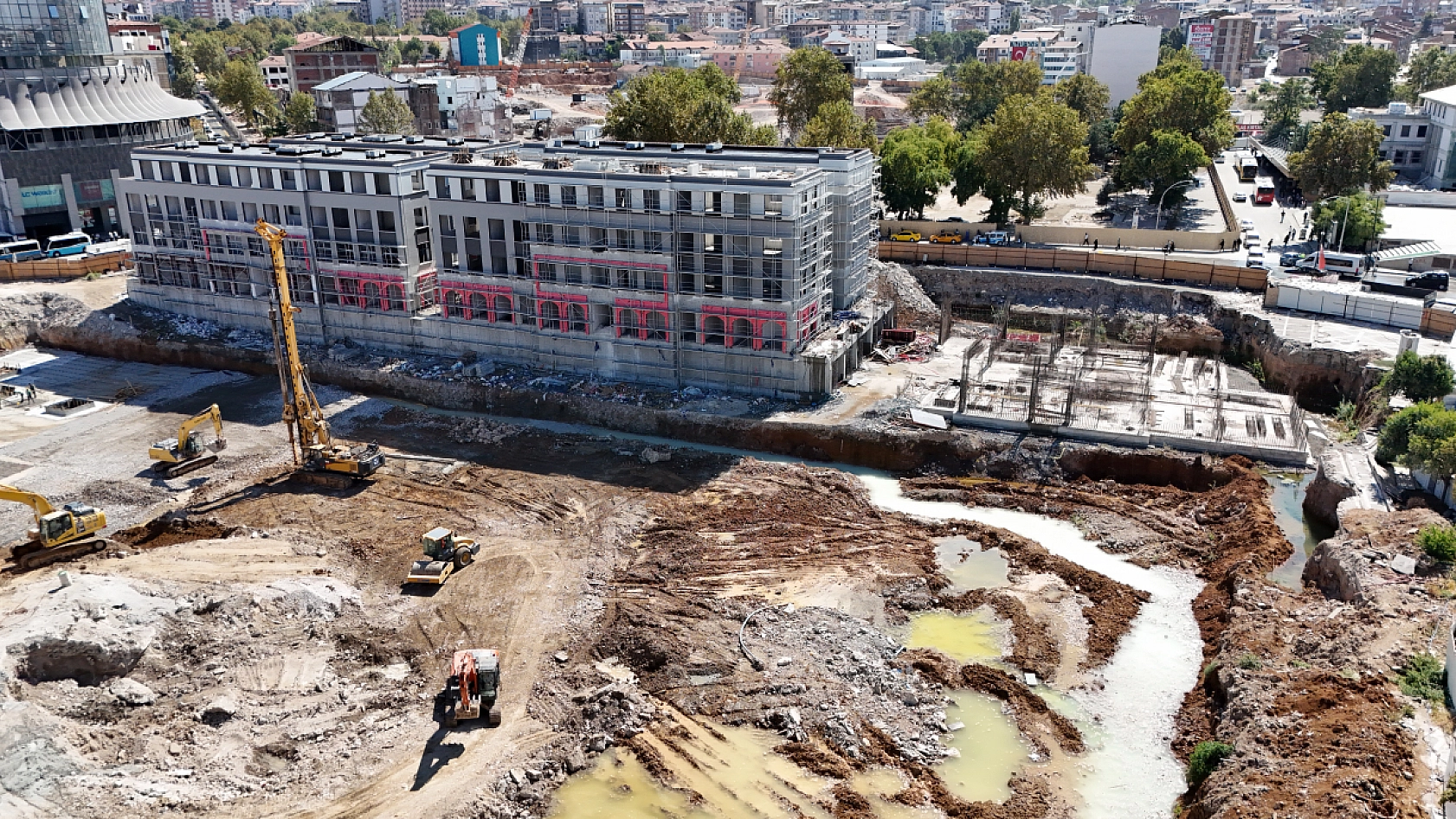 Malatya Çarşısındaki İşyerlerinin Teslim Edileceği Tarih Belli Oldu! İşte Detaylar…