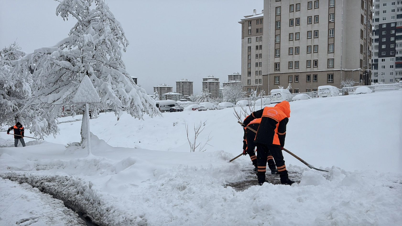 Malatya'nın O İlçesi Beyaza Büründü