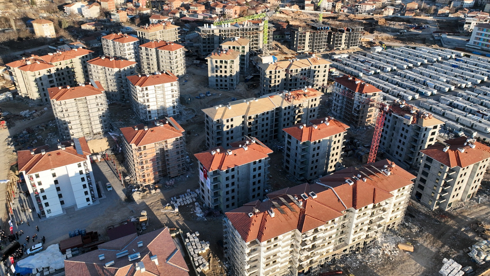 Deprem konutlarının teslim tarihi belli oldu!