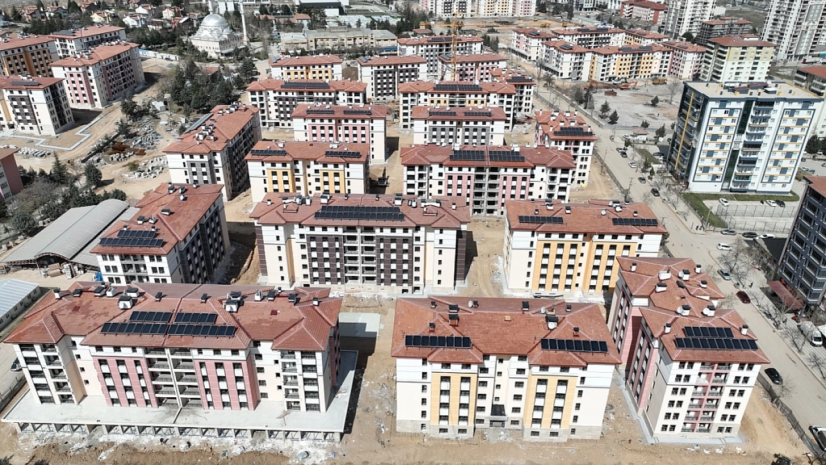 Malatya'da 361 kırsal mahalleye 15 bin konut!