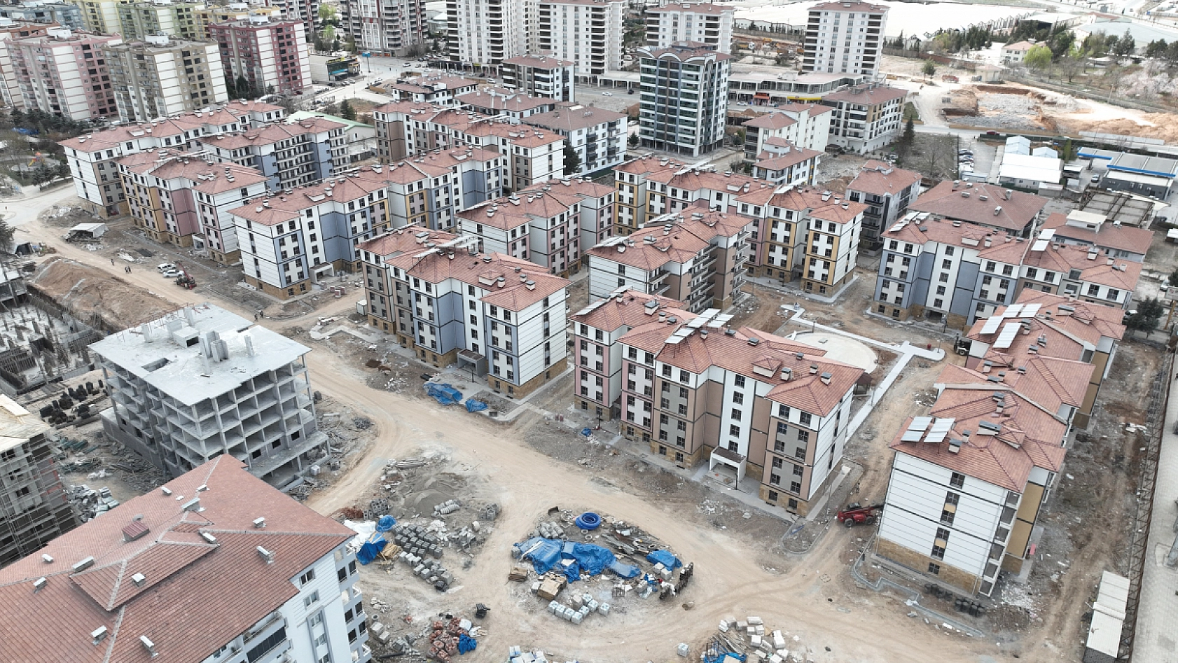 Deprem konutlarının teslim tarihi belli oldu!