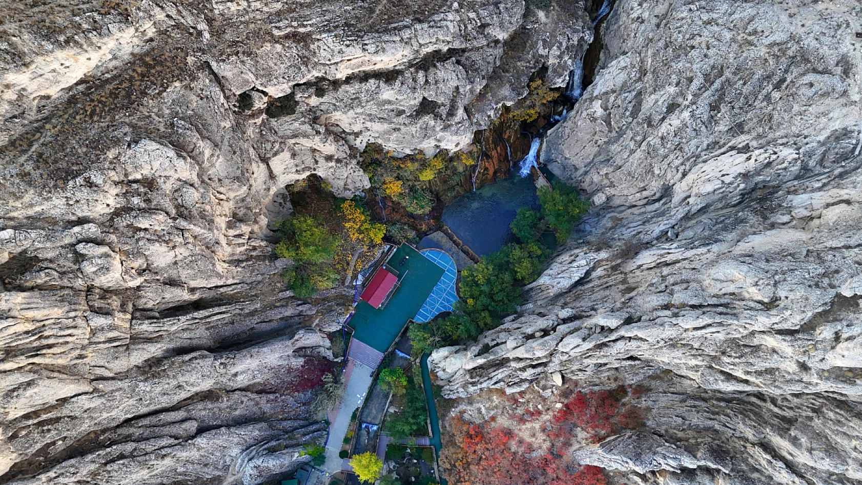 Malatya'da gezi için harika alan: Sonbaharla masal diyarını aratmadı…