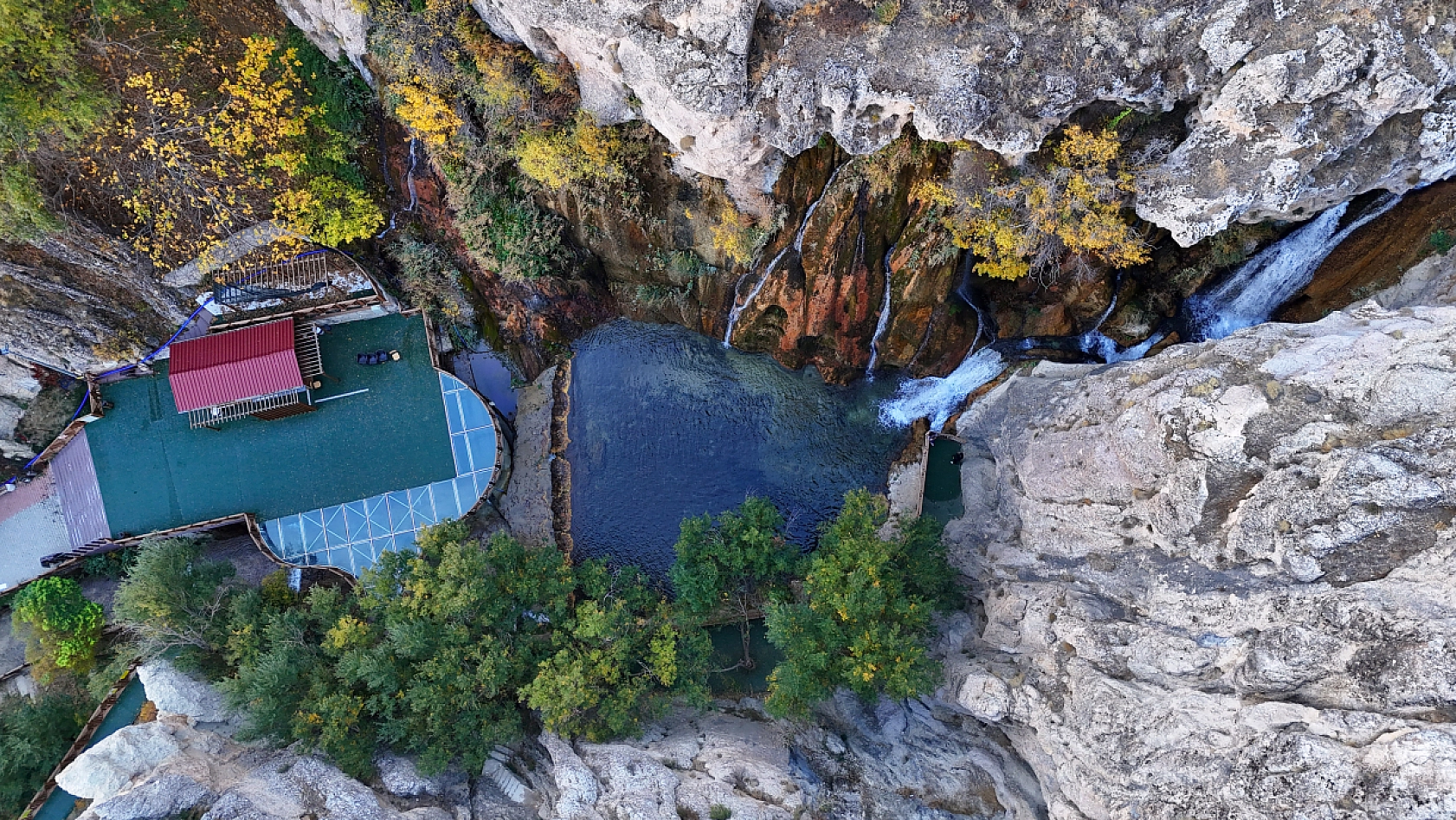 Malatya'da gezi için harika alan: Sonbaharla masal diyarını aratmadı…
