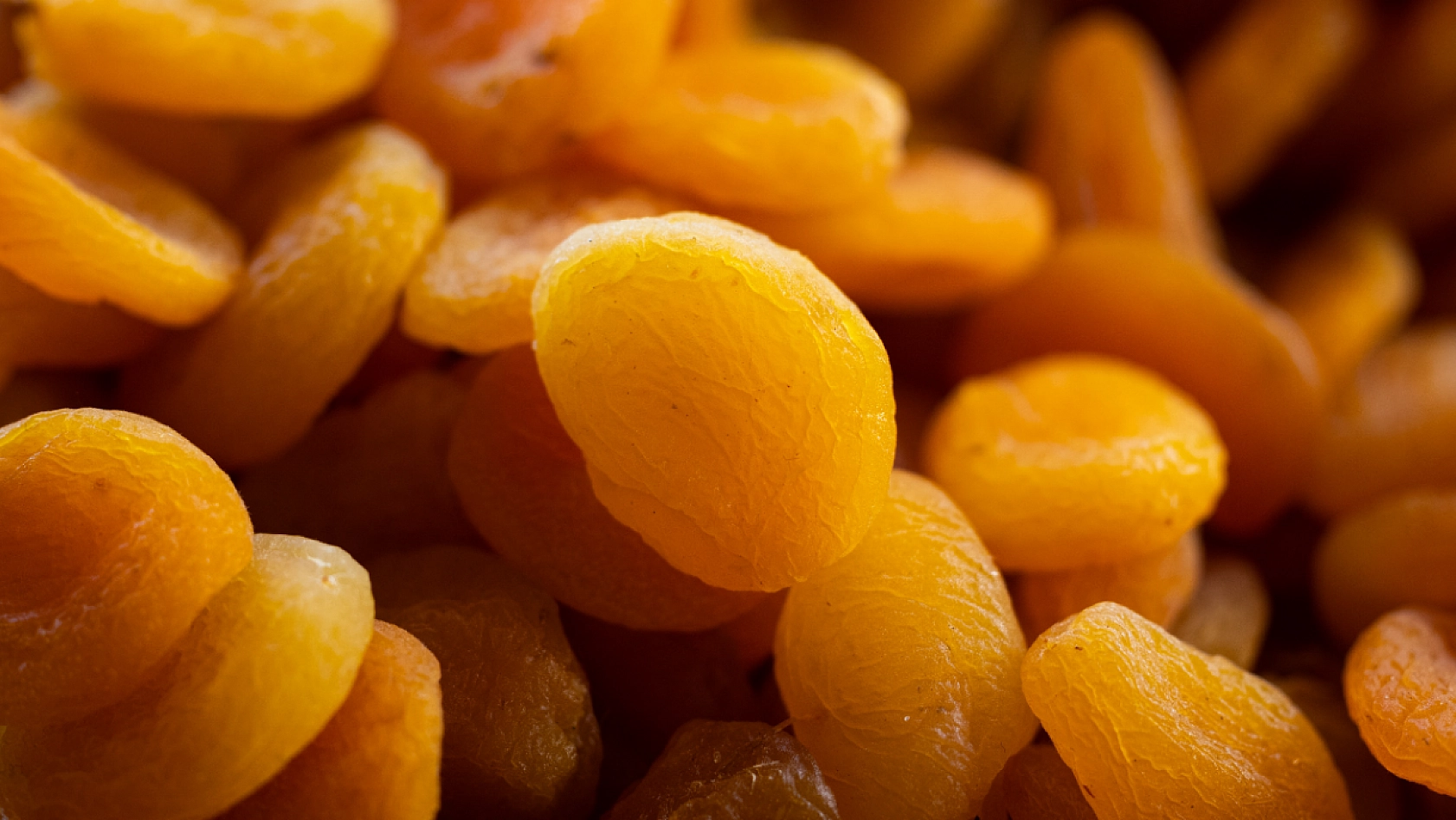 Malatya'da 100, Almanya'da Bin TL: Üretici Zararda, Tüccar Kar Baskınında!