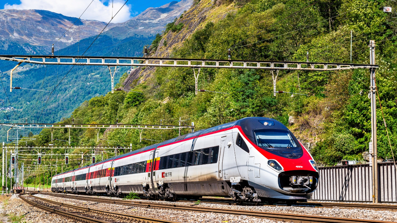 Kayseri'ye Hızlı Tren Sürprizi: Malatya'da Gözler Yolda