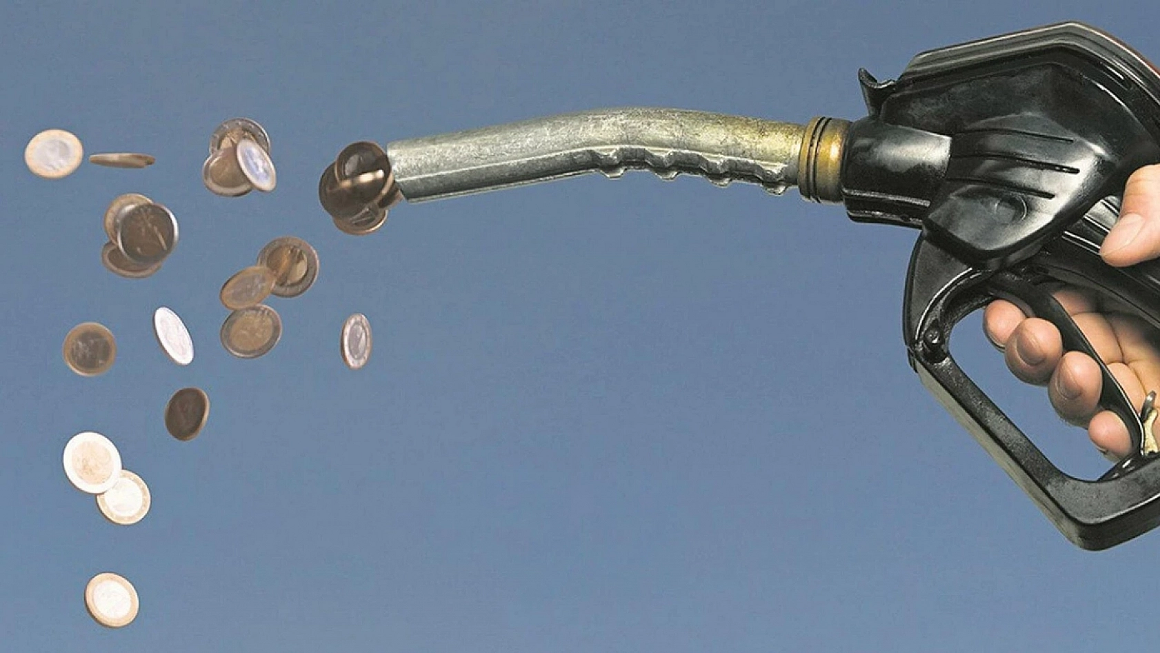 İndirimden sonra çifte zam: Benzin fiyatları yeniden yükseldi