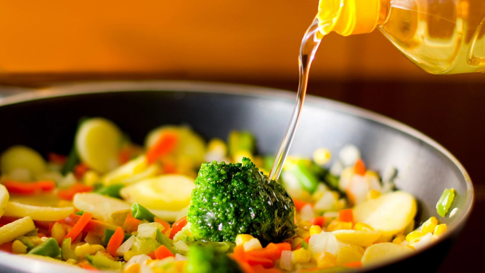 Gıda Güvenliğinde Büyük Şok! Meğer Boya Katmışlar… Listede Yemeklik Yağlar, Natürel Sızma Zeytinyağı, Bitkisel Yağlar Ne Ararsan Var…!