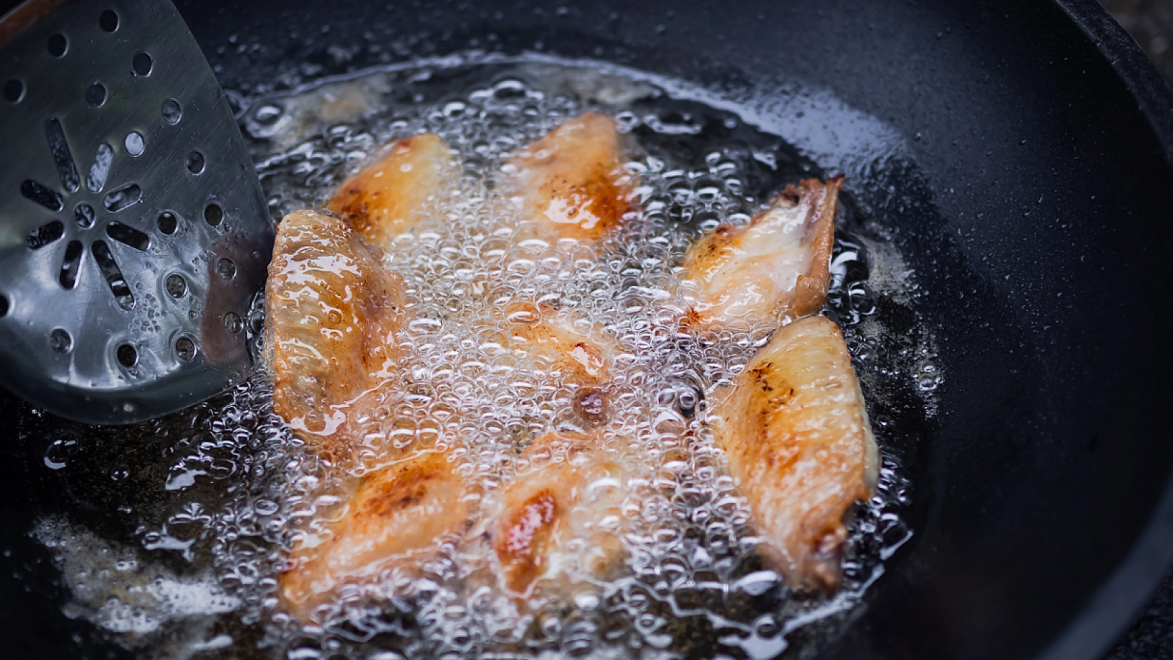 Gıda Güvenliğinde Büyük Şok! Meğer Boya Katmışlar… Listede Yemeklik Yağlar, Natürel Sızma Zeytinyağı, Bitkisel Yağlar Ne Ararsan Var…!