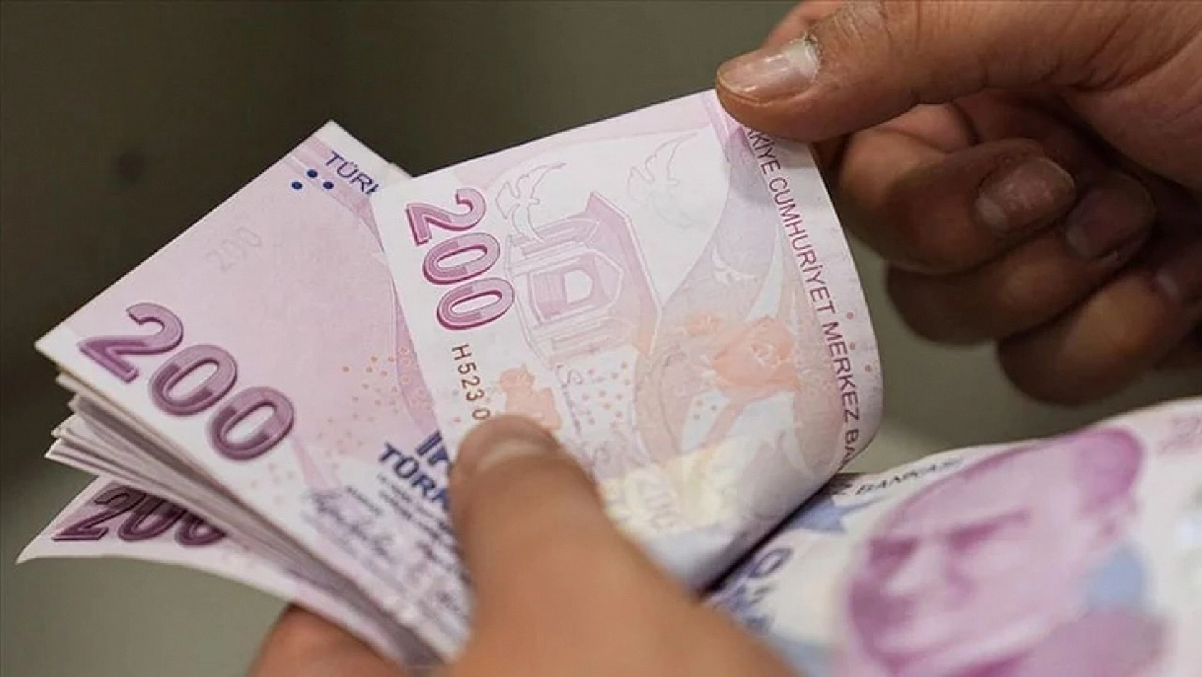 Asgari ücrete çifte zam sorusuna Bakan Şimşek'ten yanıt: Artış yapabiliriz ama...